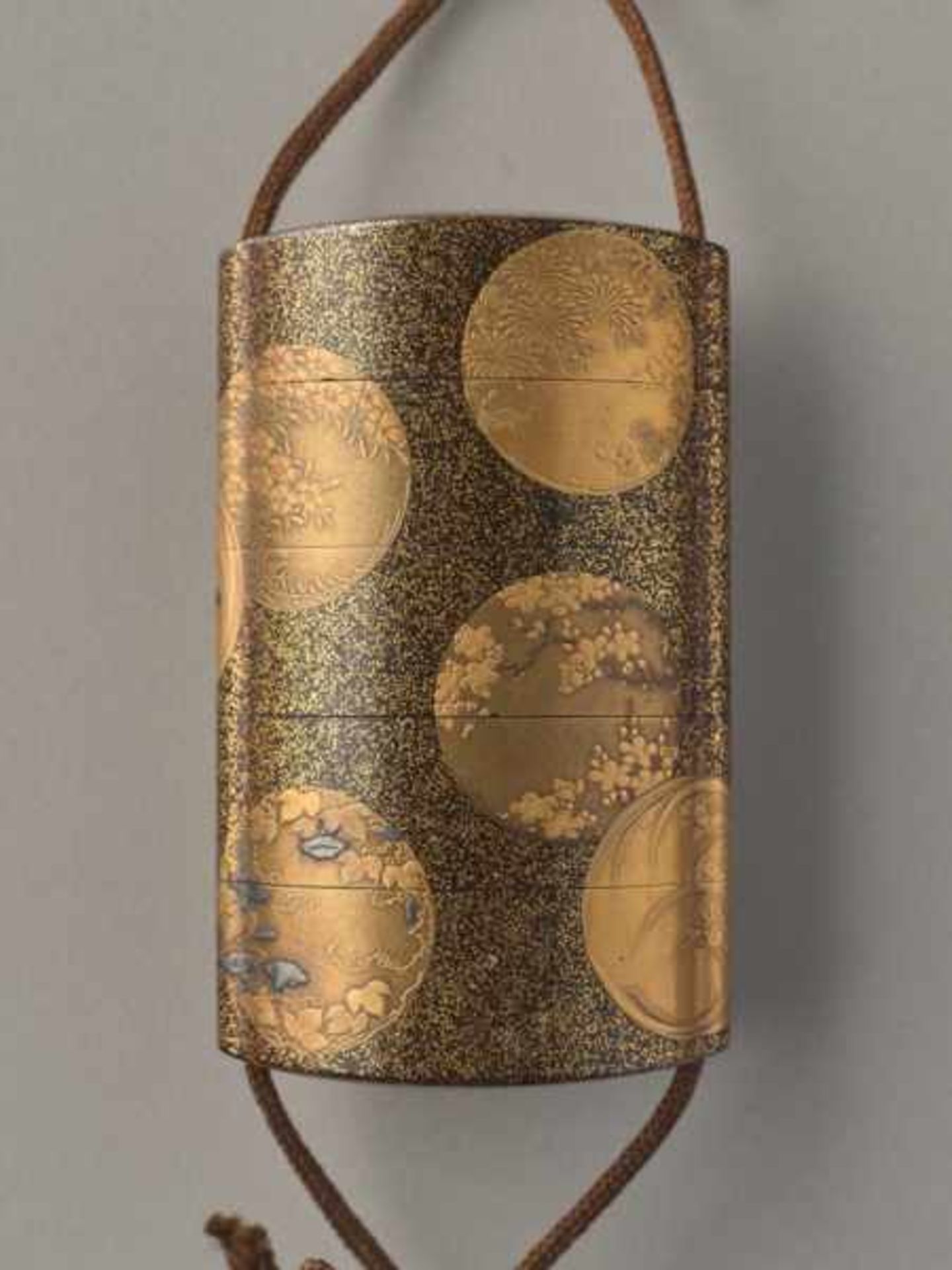 A FOUR CASE LACQUER AND GOLD INRO BY CHOKOKUSEN OF BLO SSOMS Lacquer, gold and silver inro. Japan, - Image 2 of 5