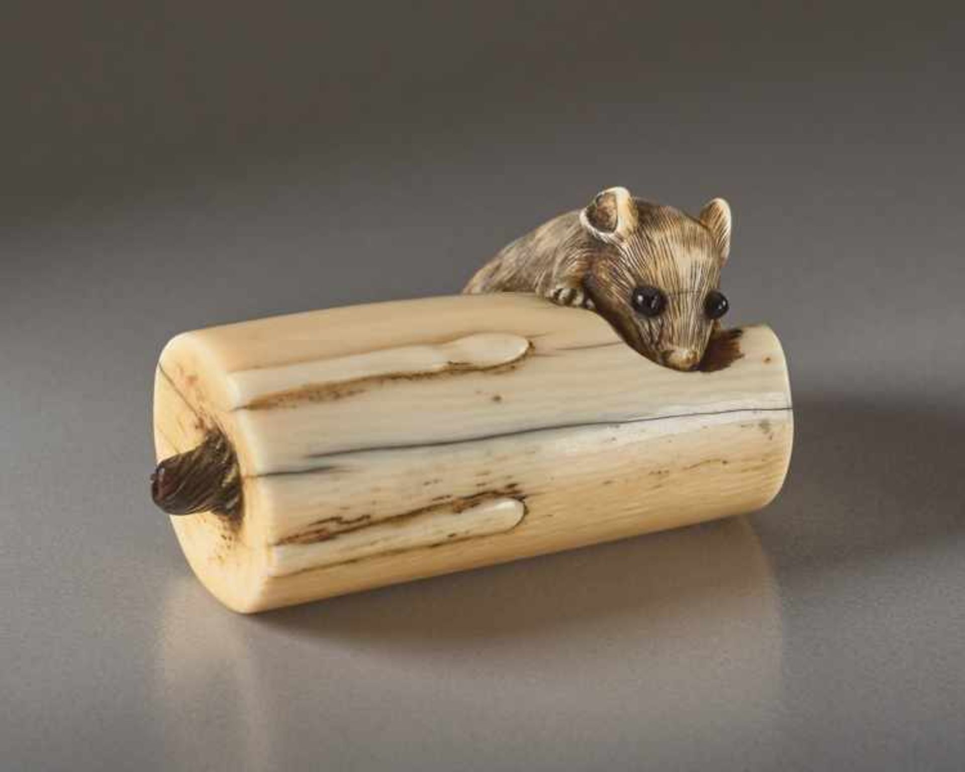 AN IVORY NETSUKE OF A RAT AND CANDLE Ivory netsuke. Japan, 18th or early 19th centuryThe rat, or - Image 2 of 4