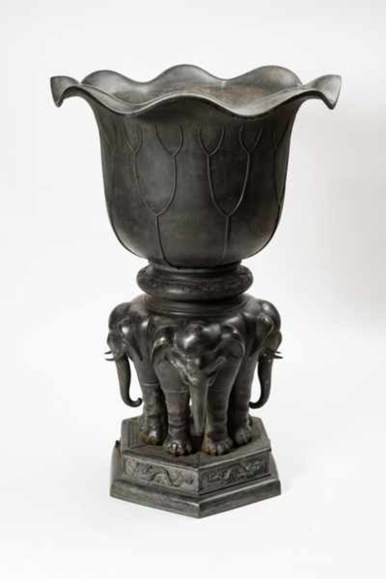 A RARE AND MASSIVE THREE-PART “LOTUS AND ELEPHANTS” BRONZE (133 CM) Bronze. Japan, Meiji