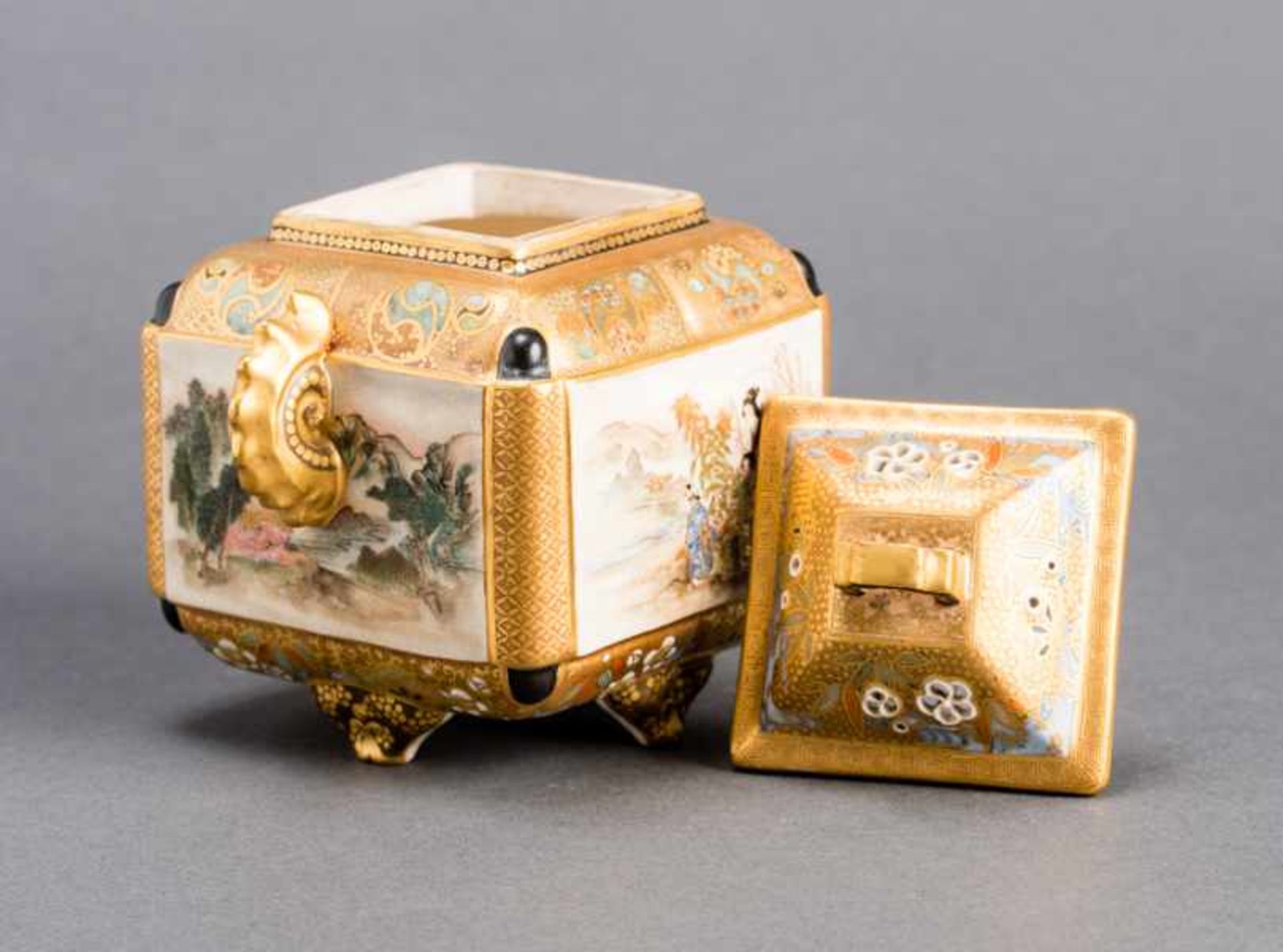 BIZAN: LANDSCAPES AND BEAUTIFUL LADIES Glazed ceramic with paint and gold. Japan, Meiji - Image 6 of 8