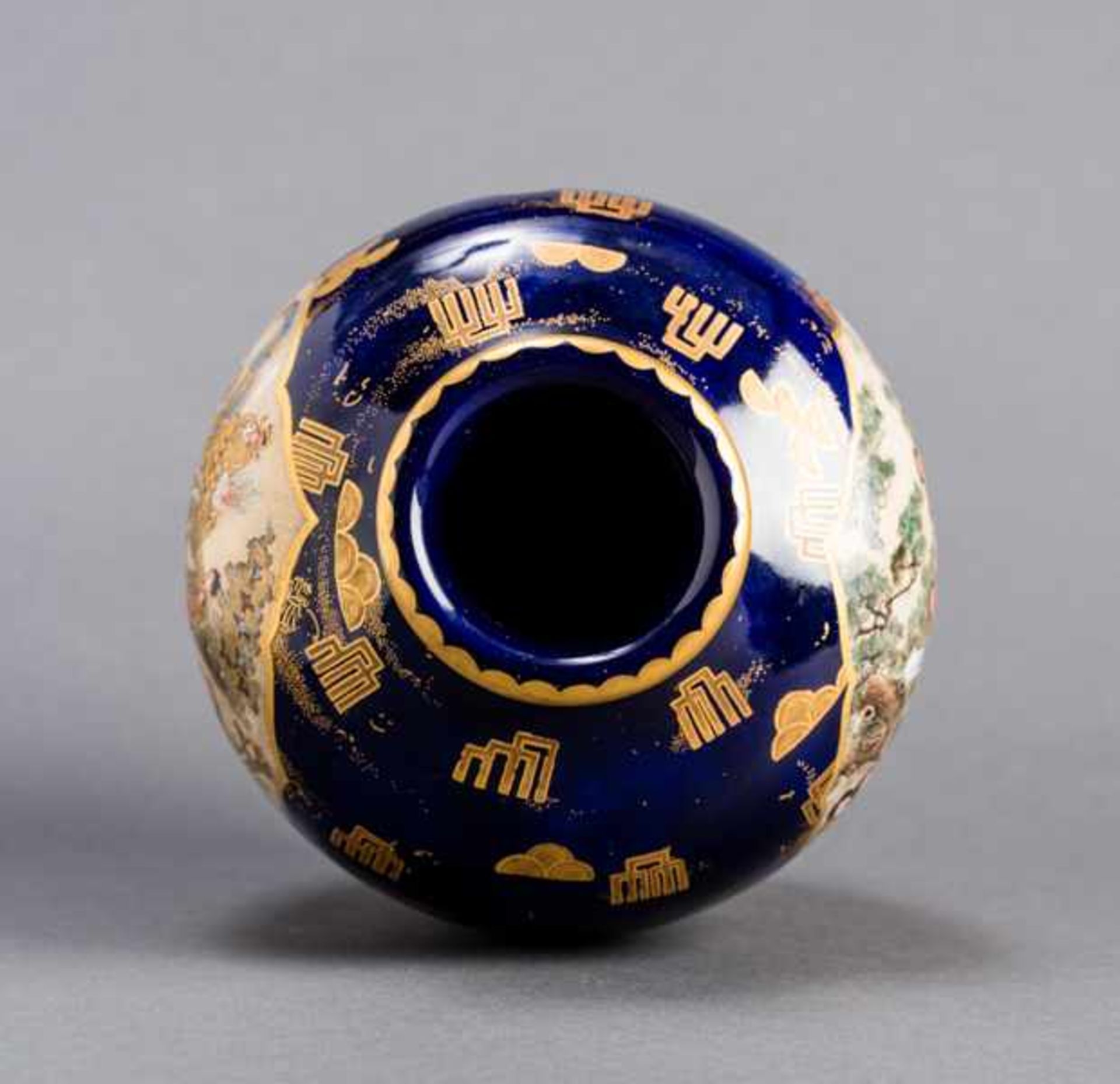 KENZAN: SATSUMA VASE WITH WISEMEN Glazed ceramic with paint and gold. Japan, Meiji periodOvoid - Image 5 of 6