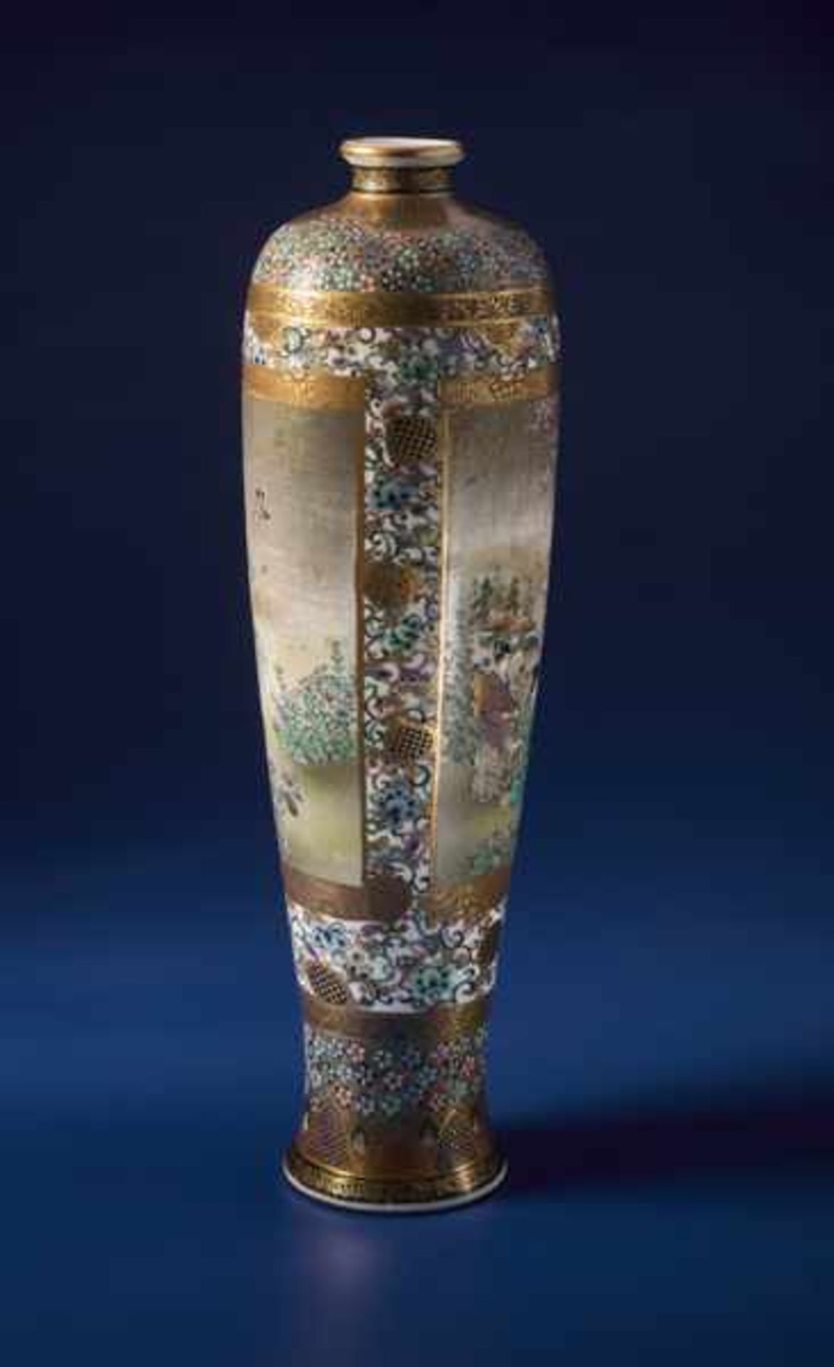 AN ELEGANT SATSUMA VASE BY YUZAN Glazed ceramic with paint and gold. Japan, Meiji periodAll - Image 4 of 6