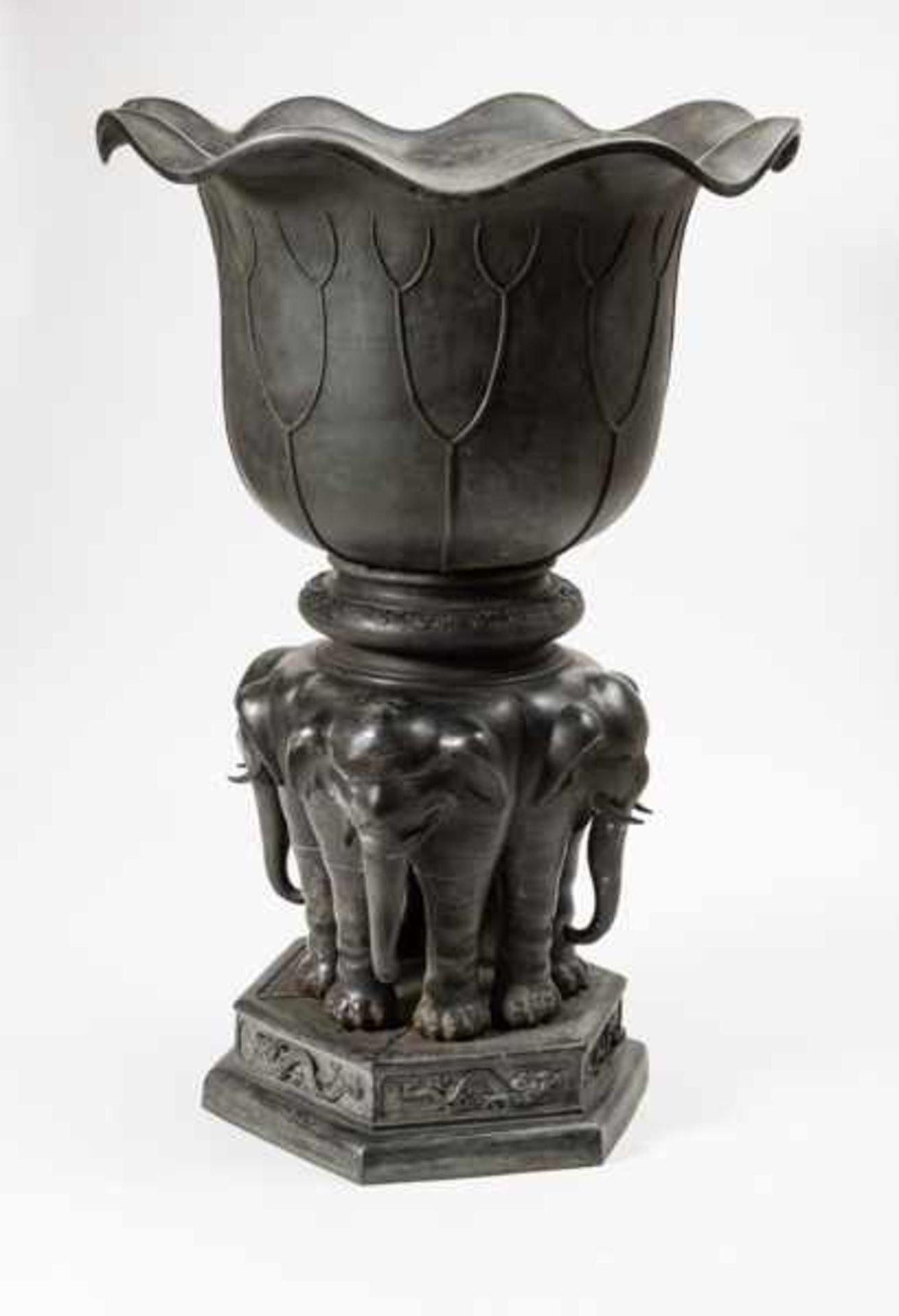 A RARE AND MASSIVE THREE-PART “LOTUS AND ELEPHANTS” BRONZE (133 CM) Bronze. Japan, Meiji - Image 2 of 3