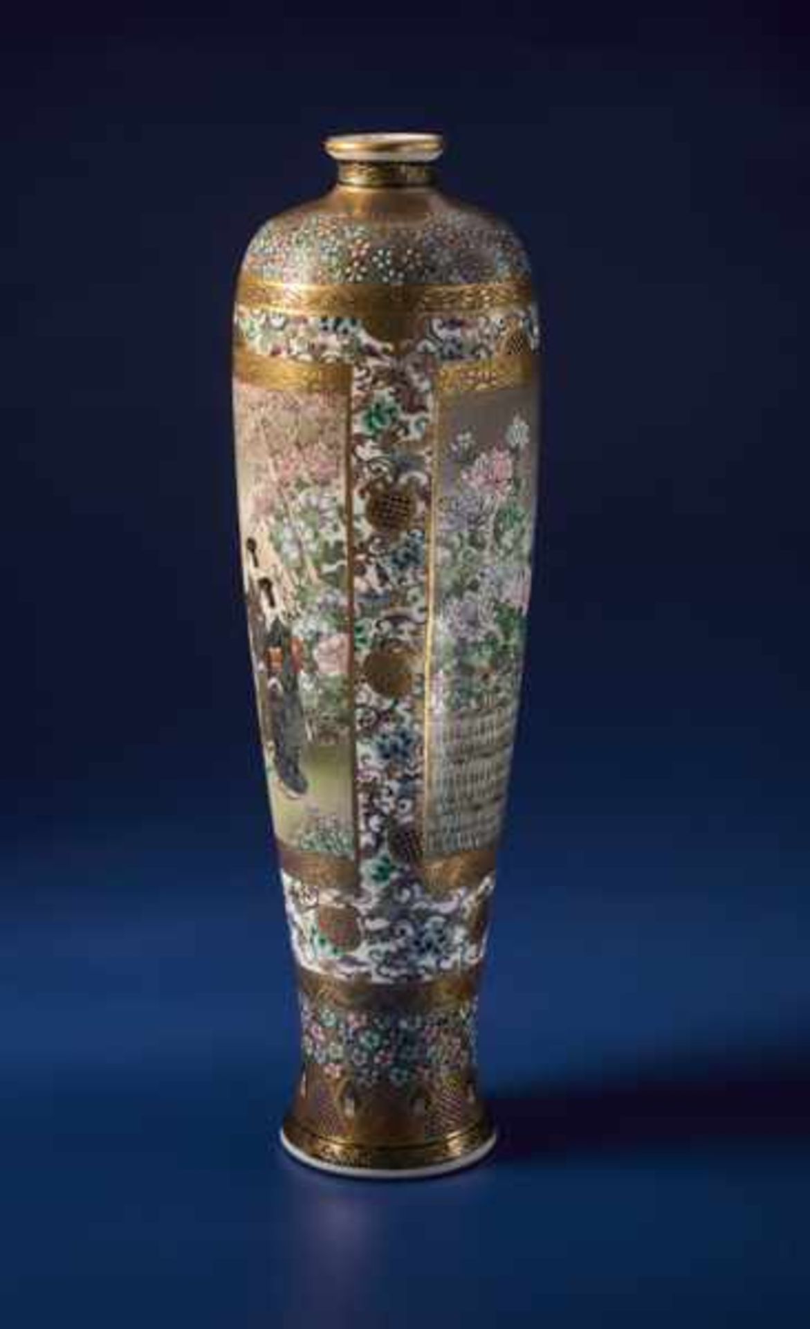 AN ELEGANT SATSUMA VASE BY YUZAN Glazed ceramic with paint and gold. Japan, Meiji periodAll - Image 2 of 6