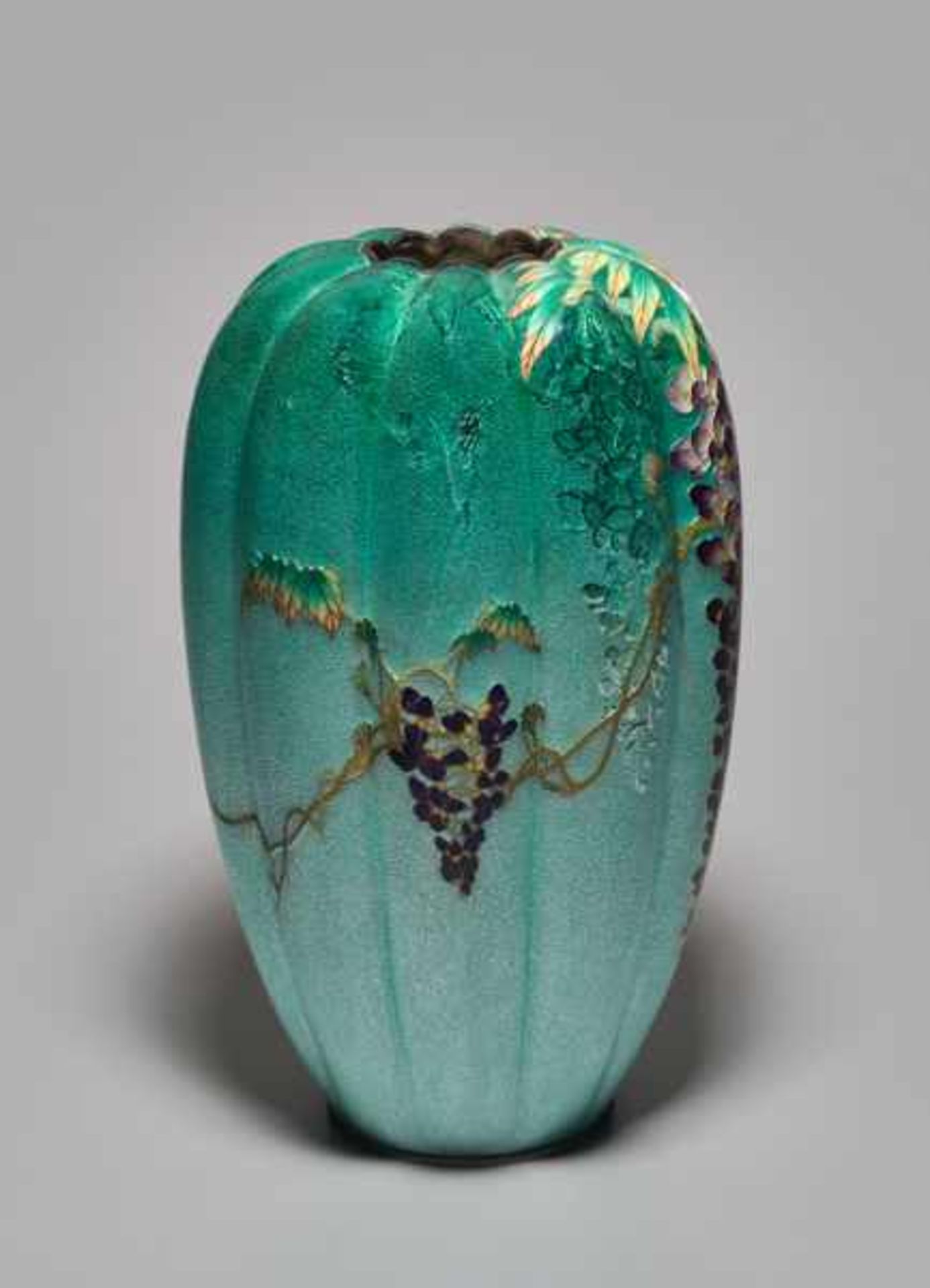 A GINBARI CLOISONNÉ VASE BY KUMENO TEITARO (1865-1939) Colored enamel with cloisonné on silver. - Image 5 of 7