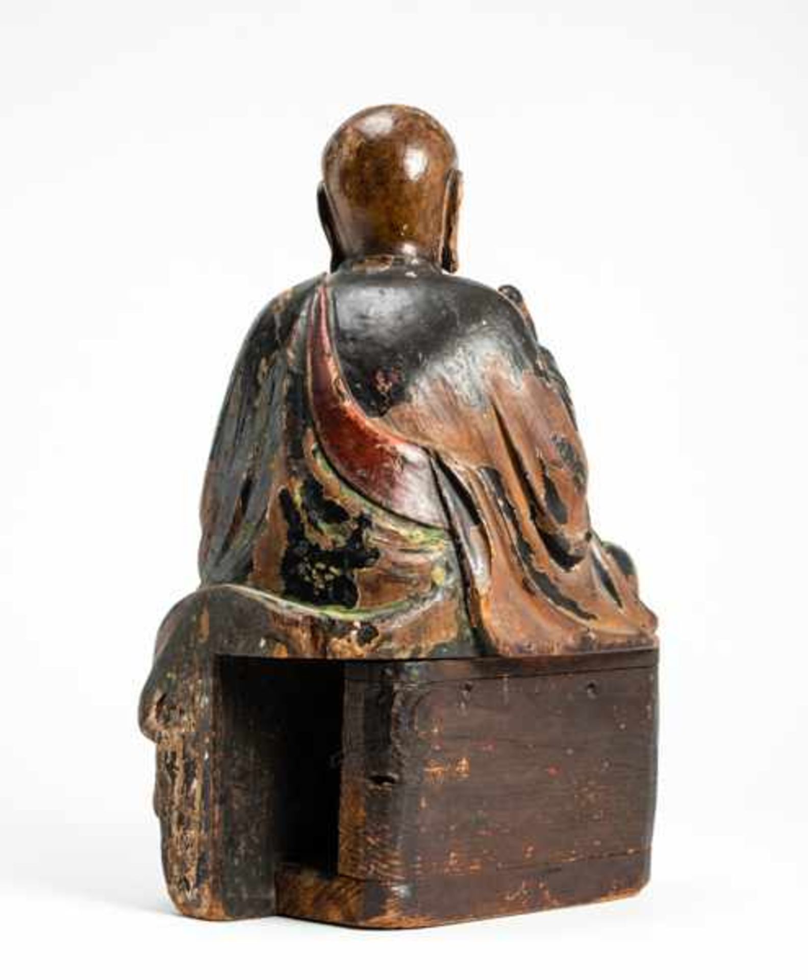 A RARE POLYCHROME LACQUERED WOOD FIGURE OF A RAKAN Wood and polychrome lacquer. Japan, Edo period or - Image 5 of 7