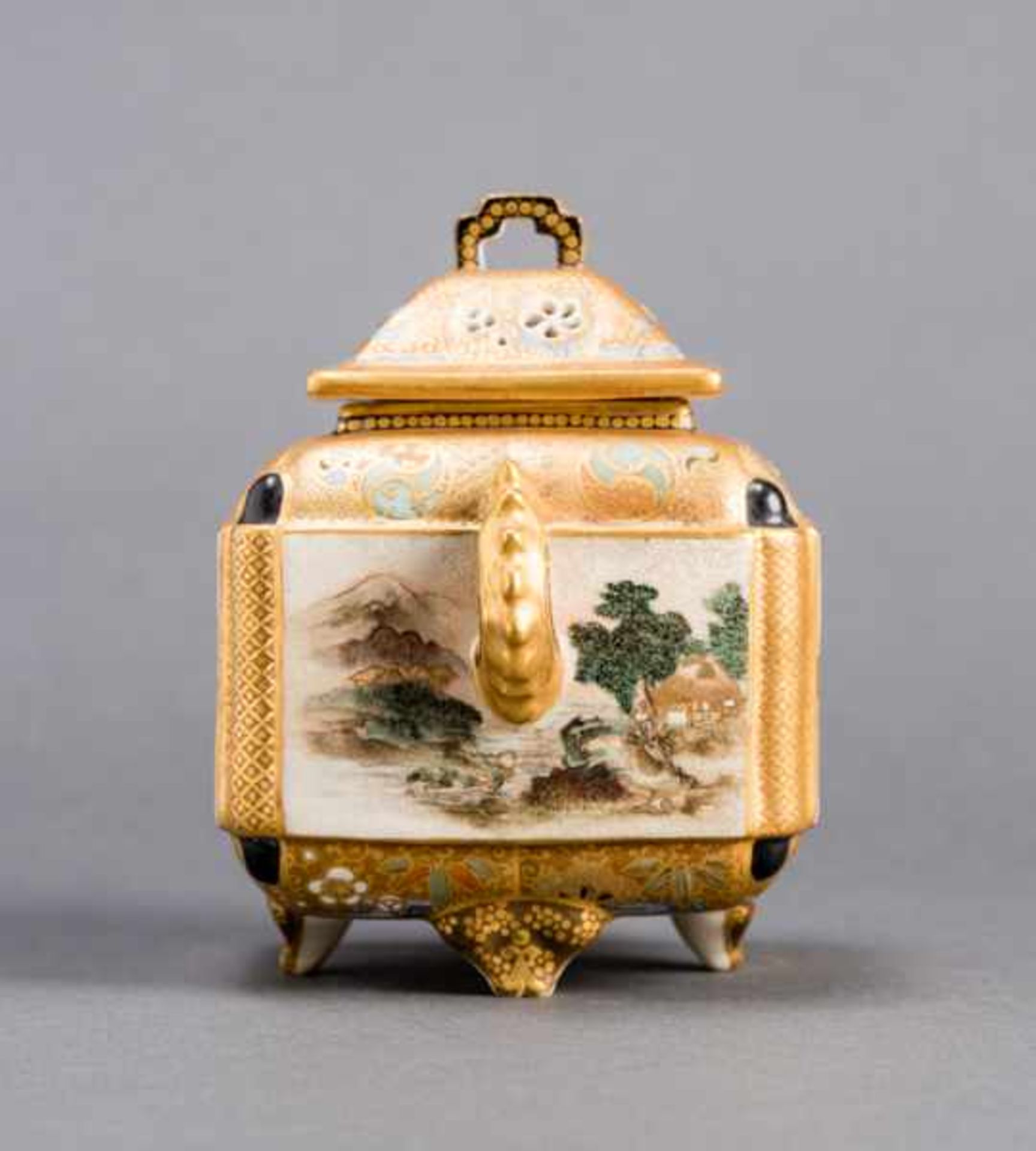 BIZAN: LANDSCAPES AND BEAUTIFUL LADIES Glazed ceramic with paint and gold. Japan, Meiji - Image 3 of 8