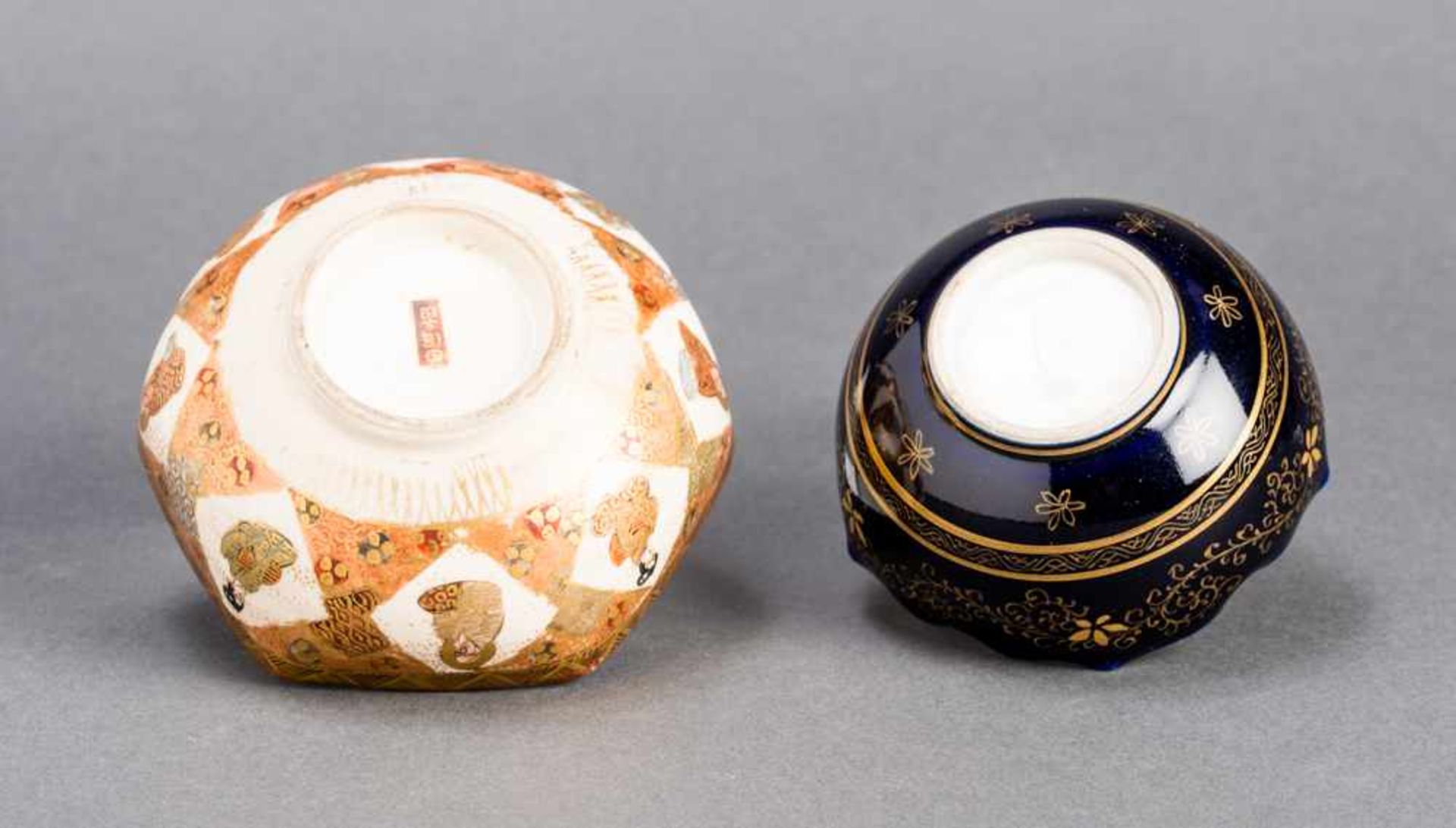 TWO SATSUMA BOWLS Glazed ceramic with paint and gold. Japan, Meiji periodThe first bowl with a - Image 5 of 5