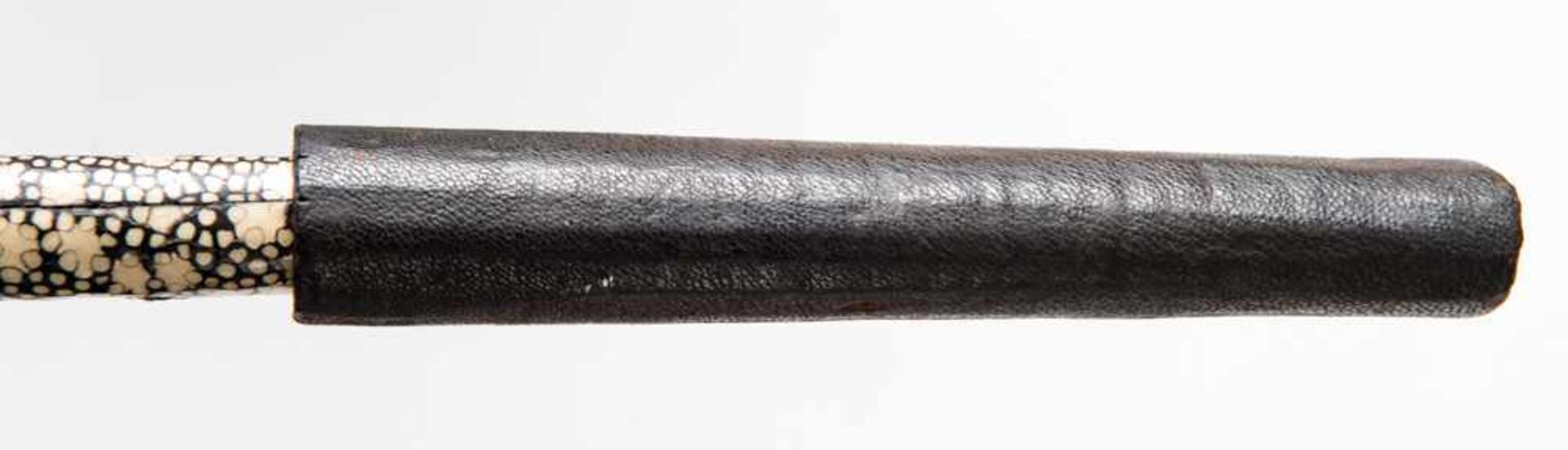 A YARI SPEAR Wood, steel, bronze, bone, copper. Japan, Edo periodComprising of a blade of typical - Image 5 of 6