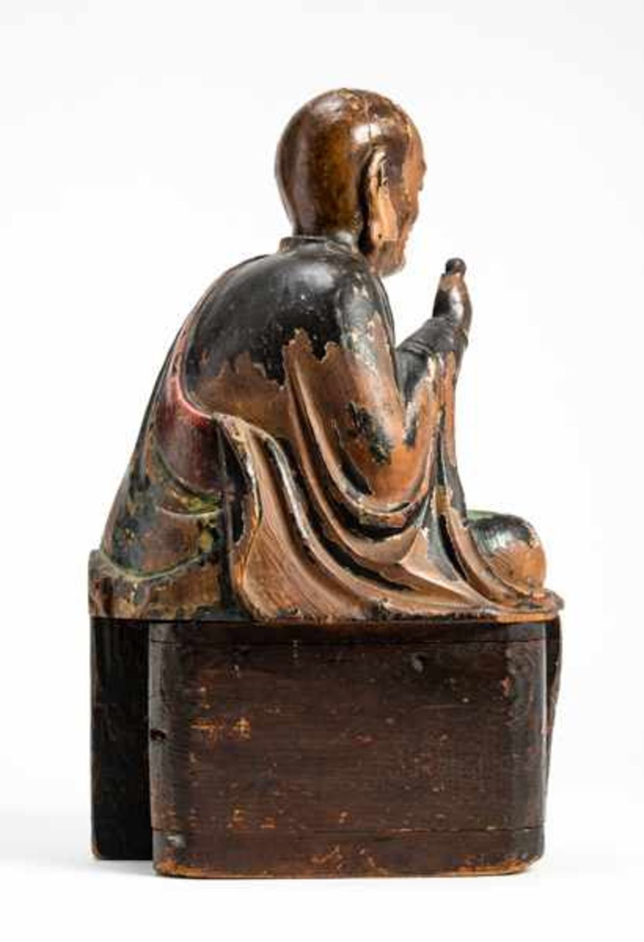 A RARE POLYCHROME LACQUERED WOOD FIGURE OF A RAKAN Wood and polychrome lacquer. Japan, Edo period or - Image 6 of 7