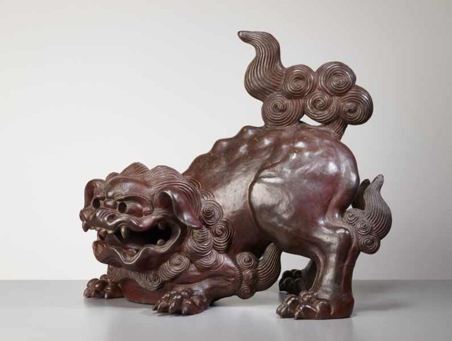 SCULPTURE OF A HISSING SHISHI Fired ceramic. Japan, Meiji periodExceptional and massive sculpture of - Image 2 of 7