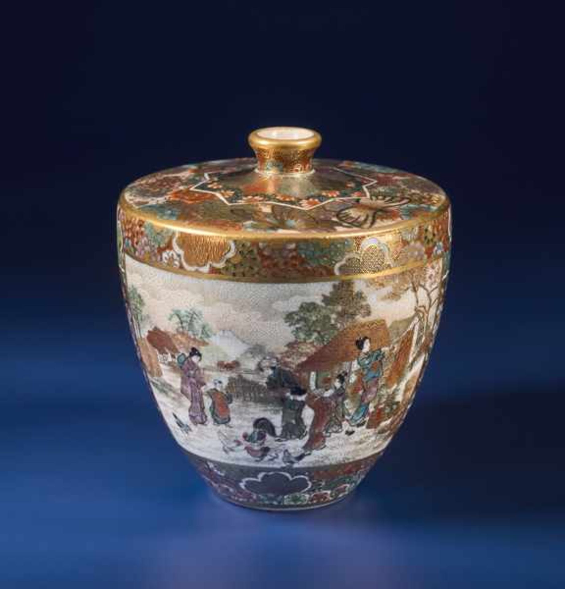 HOZAN: A SMALL SHOULDERED SATSUMA VASE Glazed ceramic with paint and gold. Japan, Meiji