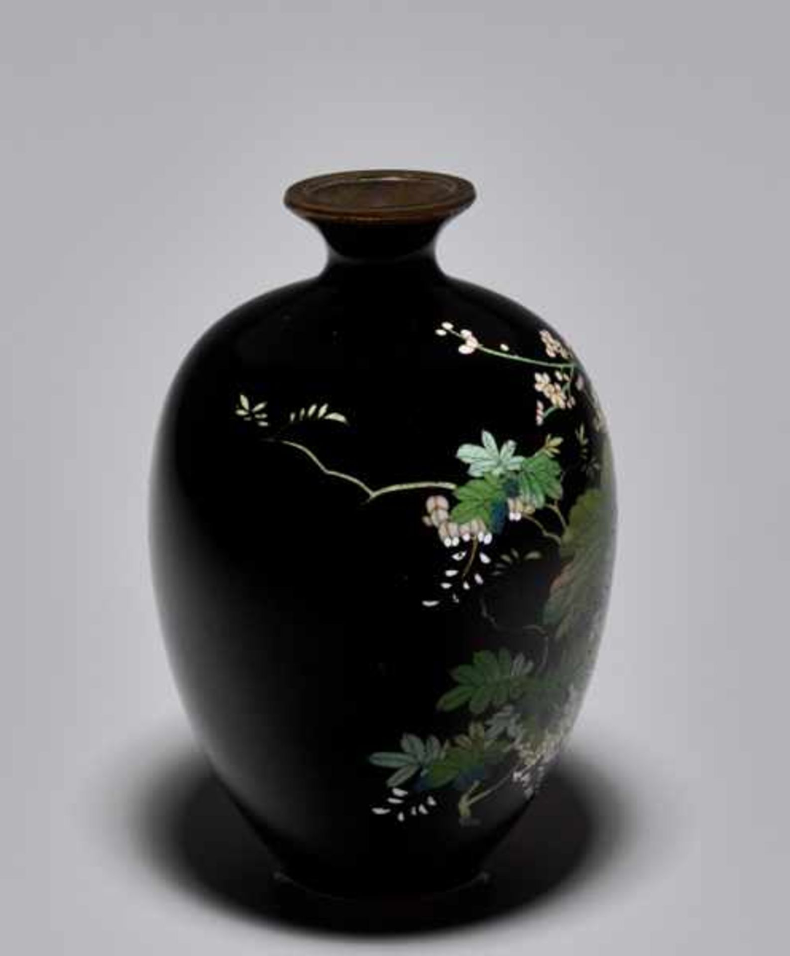 A PAIR OF SMALL CLOISONNÉ VASES WITH PLUM BLOSSOMS Colored enamel cloisonné. Japan, Meiji period - Image 4 of 9