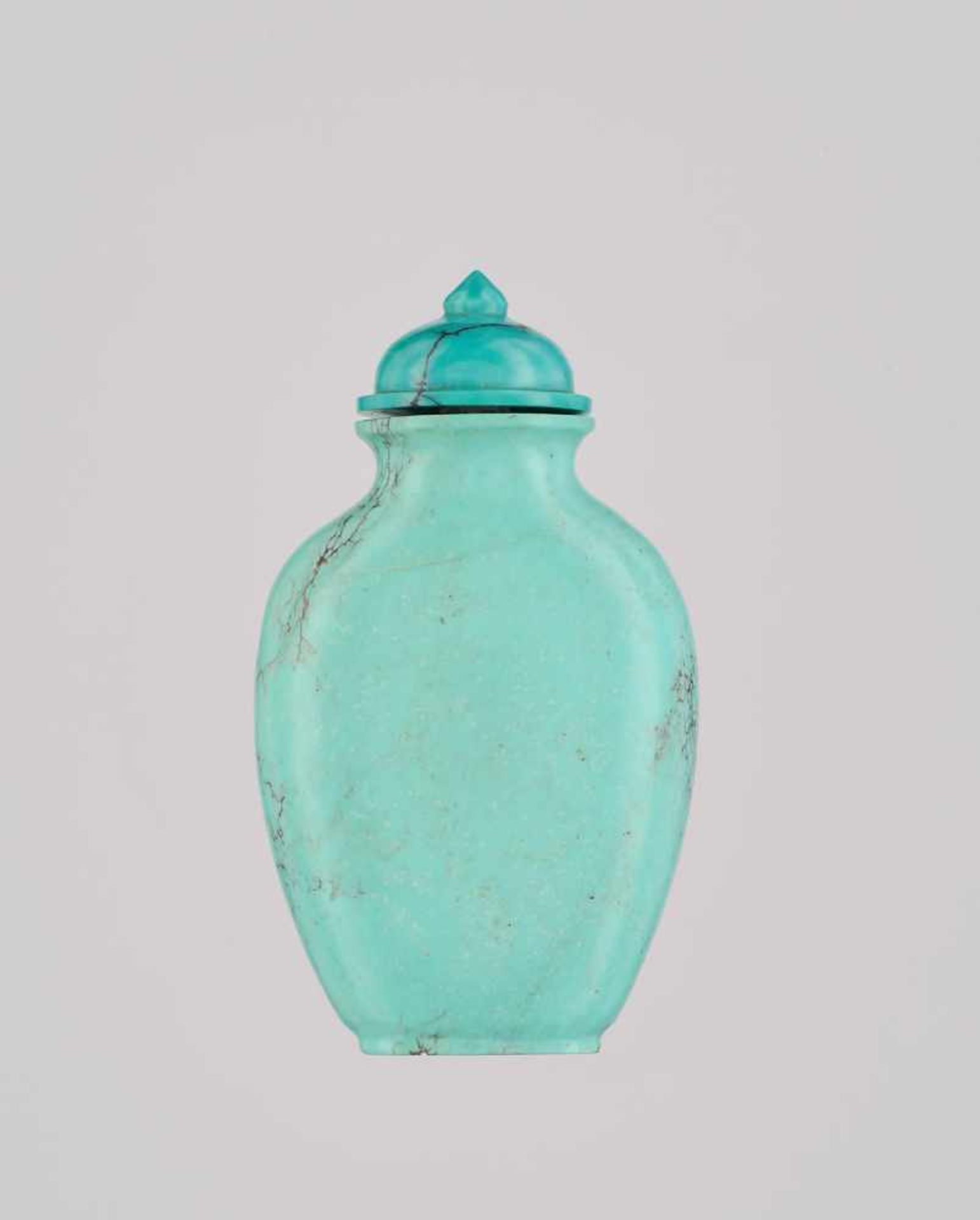 A SMALL PLAIN TURQUOISE SNUFF BOTTLE, QING DYNASTY Bright plain turquoise with few ‘crizzled’ - Image 2 of 6