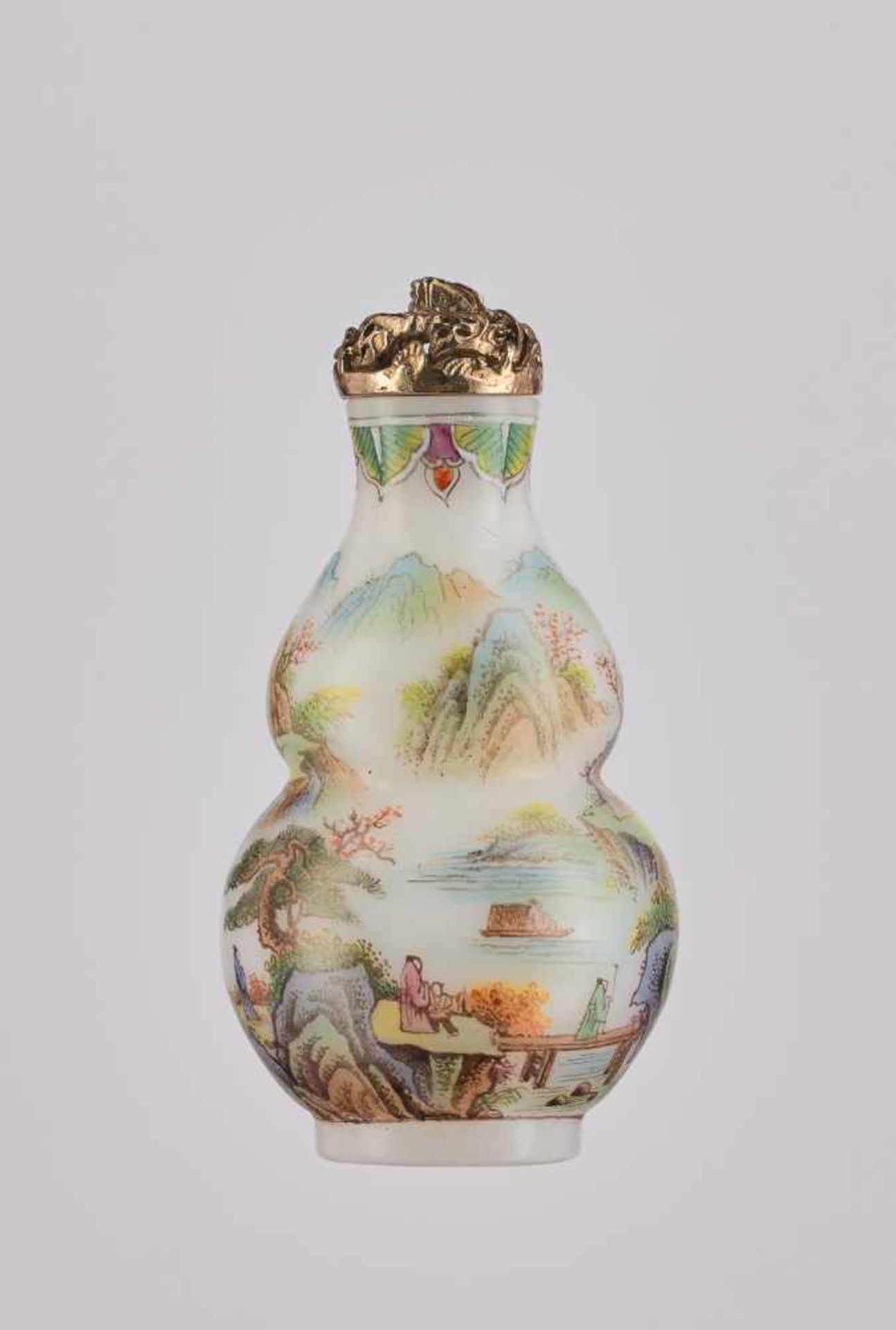 AN ENAMELED GLASS SNUFF BOTTLE, MANNER OF YE BENGQI Opaque white glass with delicately painted