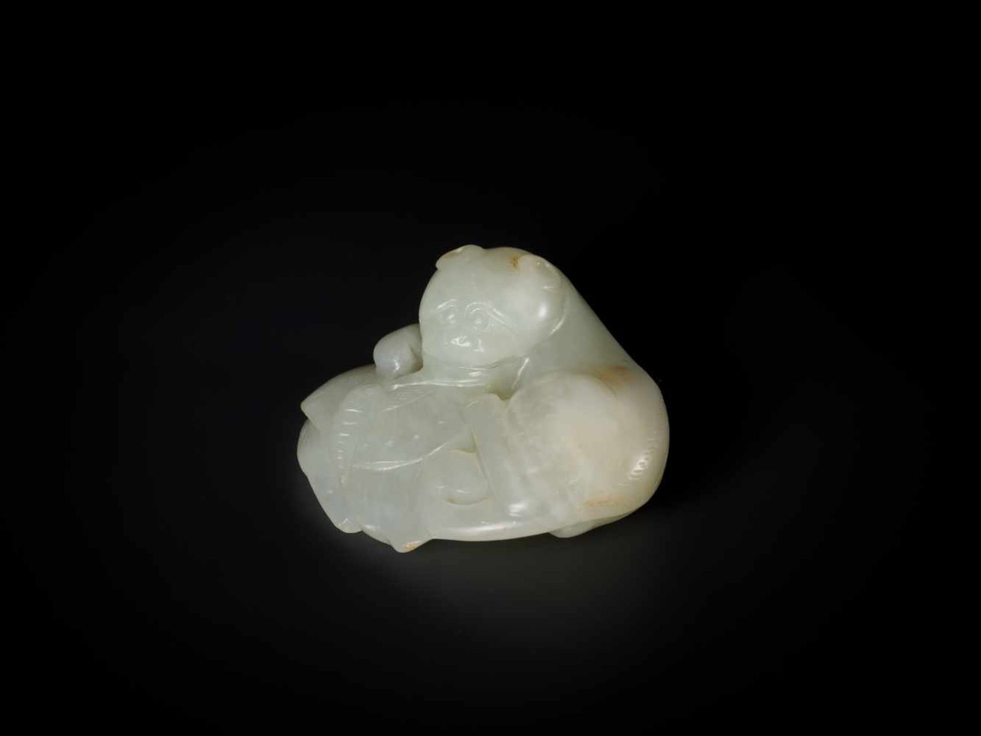 A QING DYNASTY PALE CELADON JADE ‘CAT AND BUTTERFLY’ GROUP Light celadon color jade with russet - Image 3 of 6
