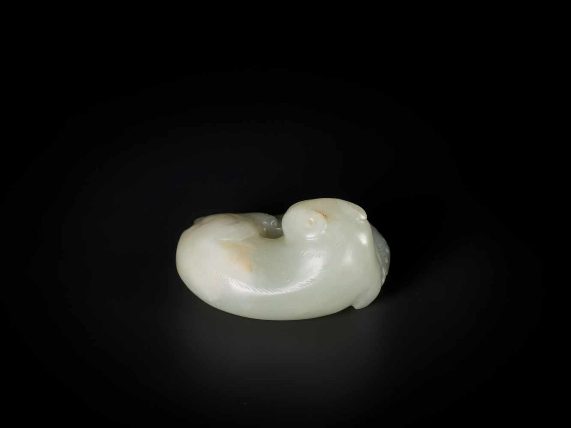 A QING DYNASTY PALE CELADON JADE ‘CAT AND BUTTERFLY’ GROUP Light celadon color jade with russet - Image 2 of 6