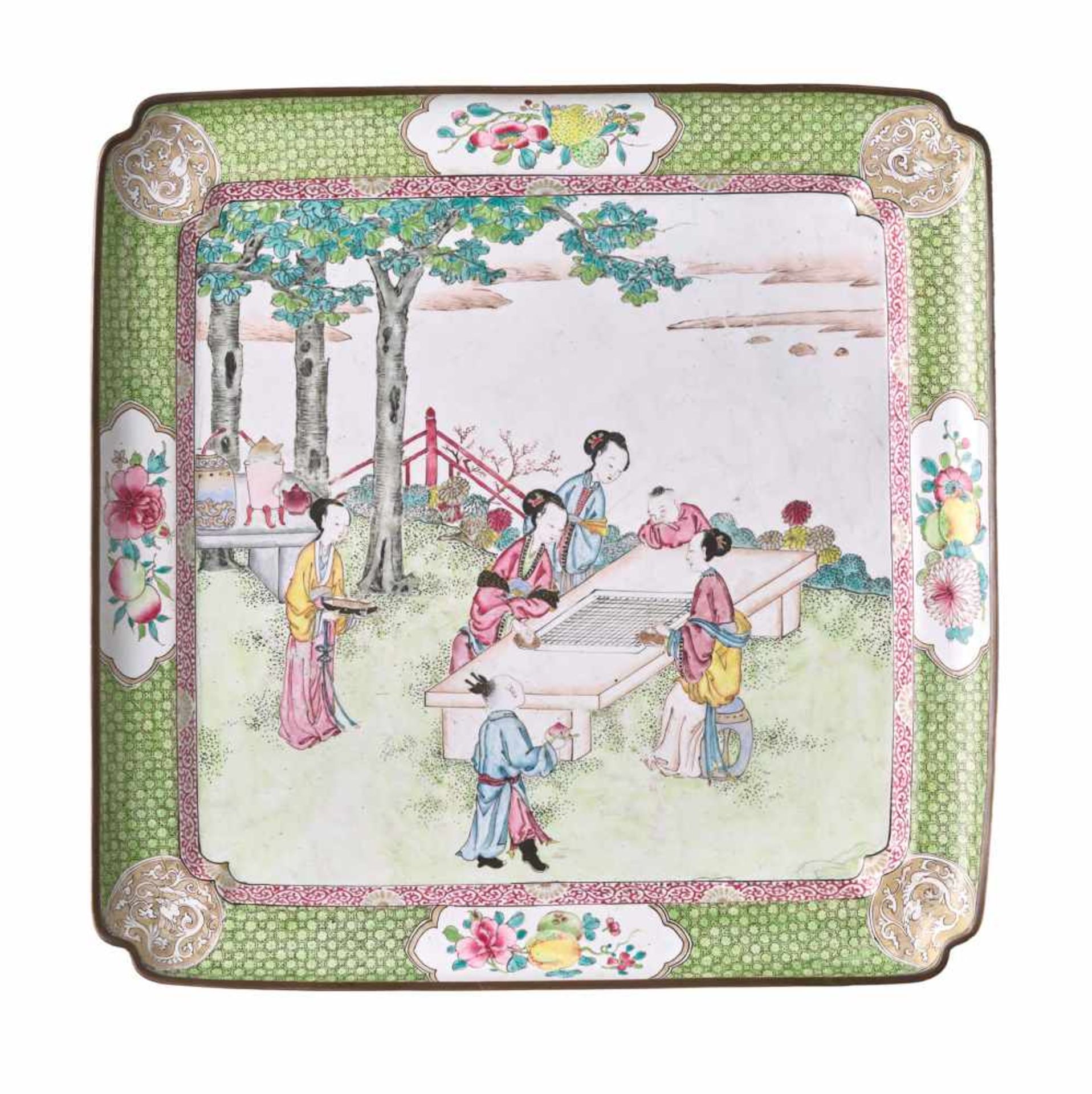 A FAMILLE ROSE ‘WEIQI PLAYERS’ CANTON ENAMEL TRAY, QING DYNASTY, 18TH CENTURY Multicolored enamels