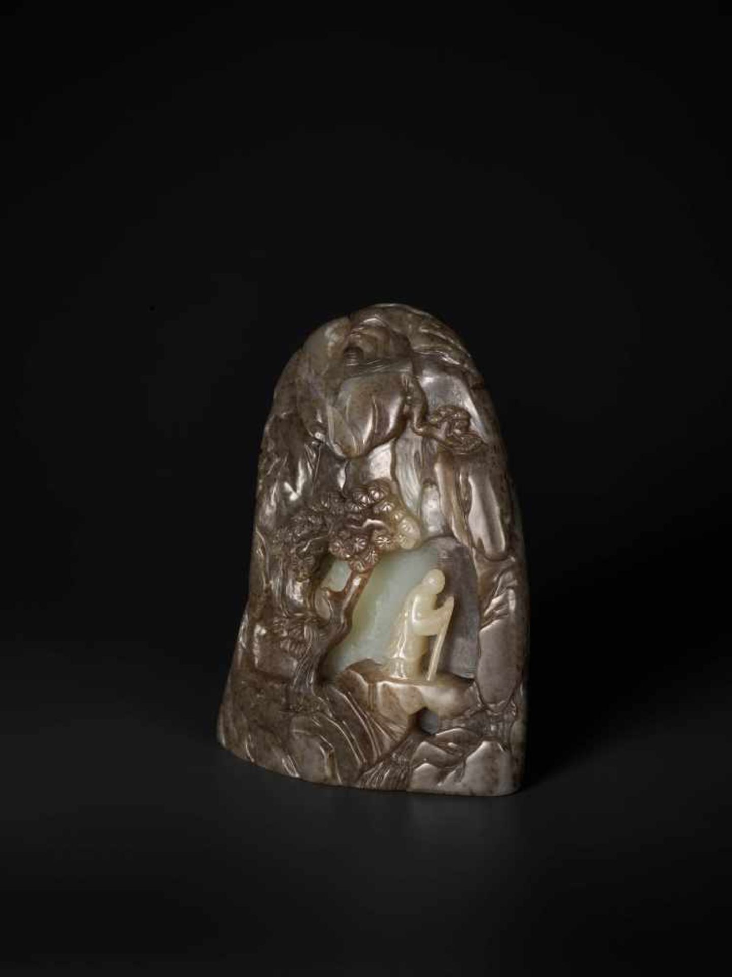 A LARGE BROWN, CELADON AND WHITE JADE MOUNTAIN BOULDER, QING DYNASTY Celadon and brown jade with - Image 6 of 8