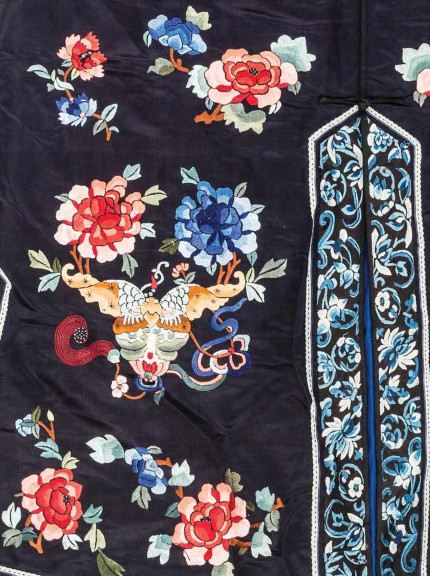 A MIDNIGHT BLUE SILK LADY’S ROBE WITH FLOWERS AND BUTTERFLIES, 1920s Silk with multi-colored silk - Image 3 of 5