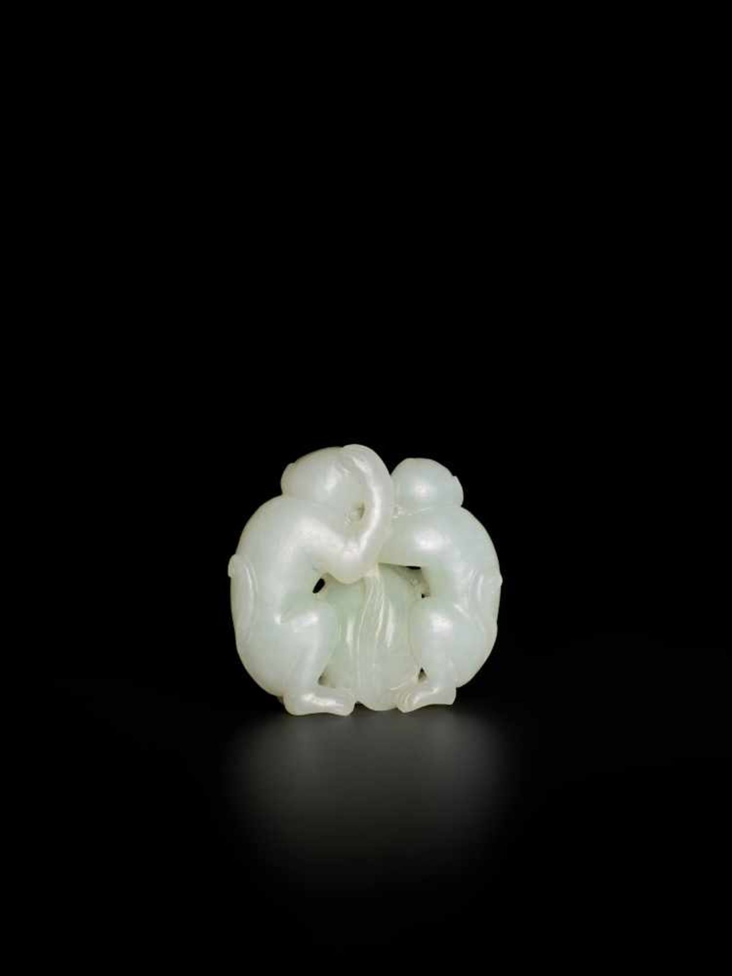 A QING DYNASTY WHITE JADE PENDANT OF TWO MONKEYS WITH PEACH White jade of translucent quality, - Image 2 of 7