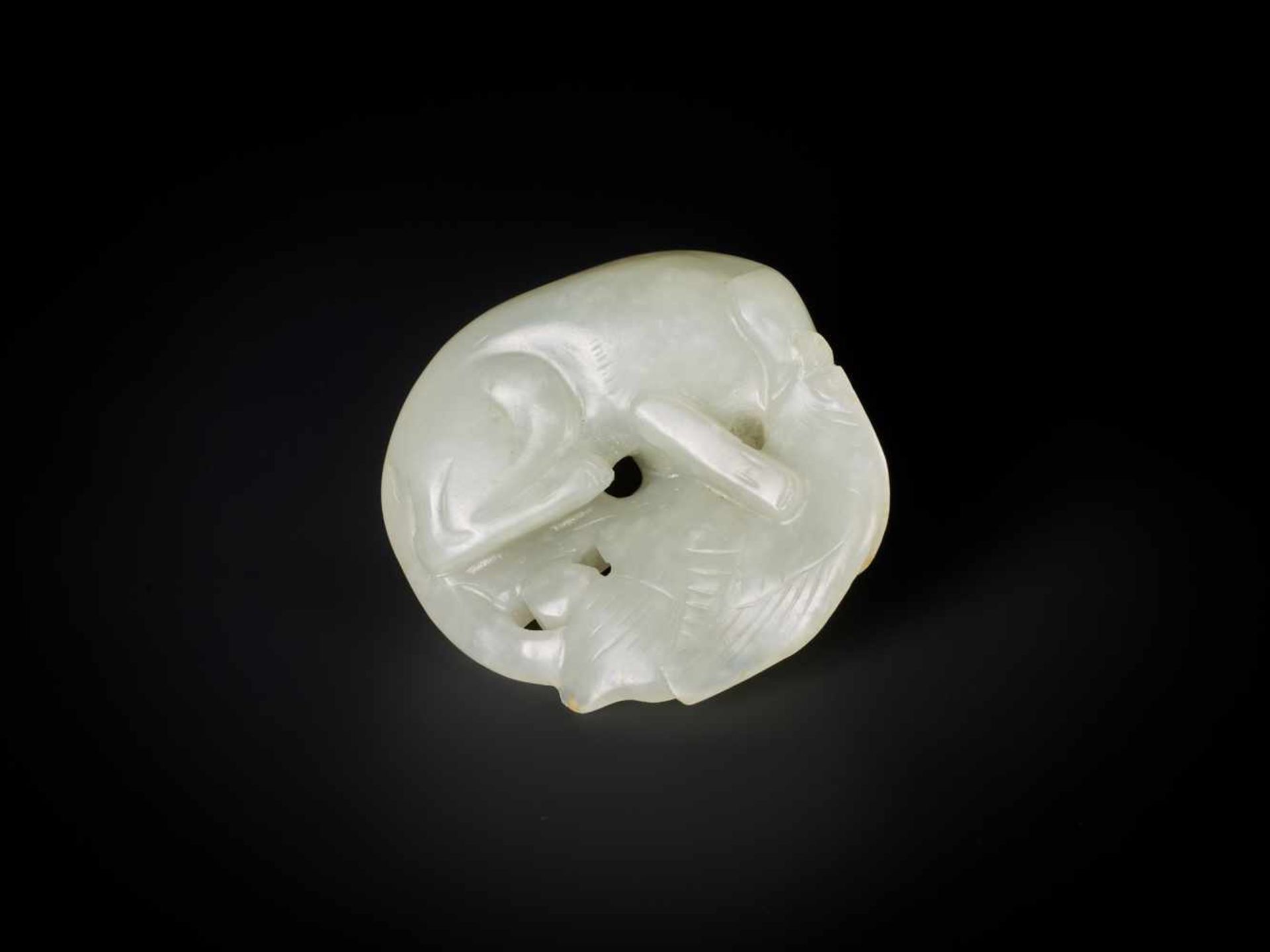 A QING DYNASTY PALE CELADON JADE ‘CAT AND BUTTERFLY’ GROUP Light celadon color jade with russet - Image 5 of 6