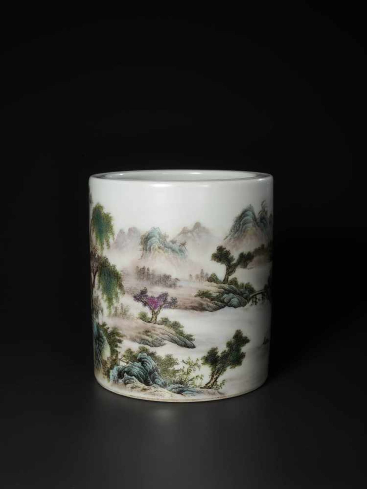 A FAMILLE ROSE PORCELAIN BRUSH POT BY ZHANG ZHITANG (1893-1971) Porcelain with fine enamel - Image 4 of 7