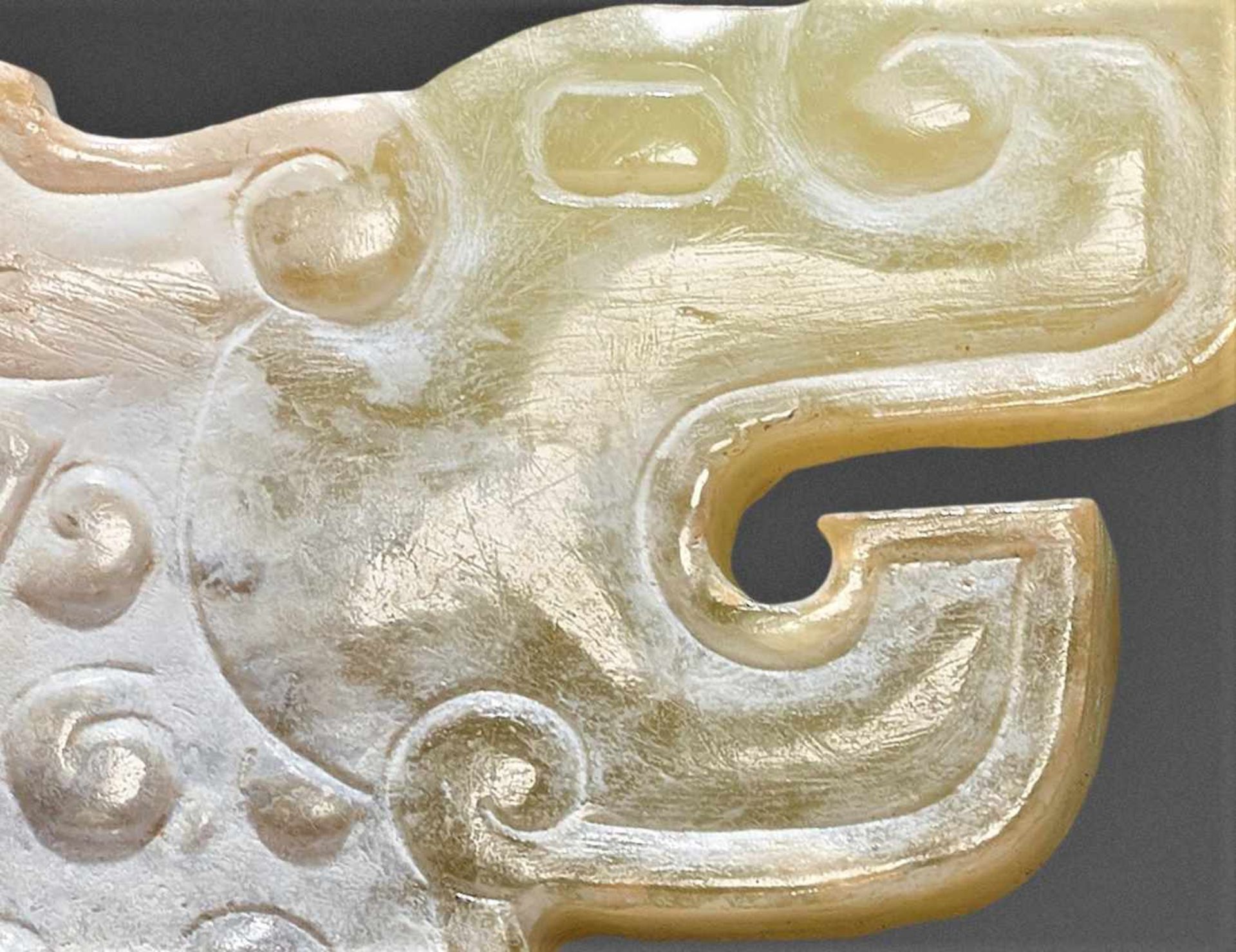 AN EXCEPTIONALLY RARE EASTERN ZHOU SINUOUS DRAGON WITH PHOENIX HEADS AND CURLED APPENDAGES Jade. - Image 11 of 14