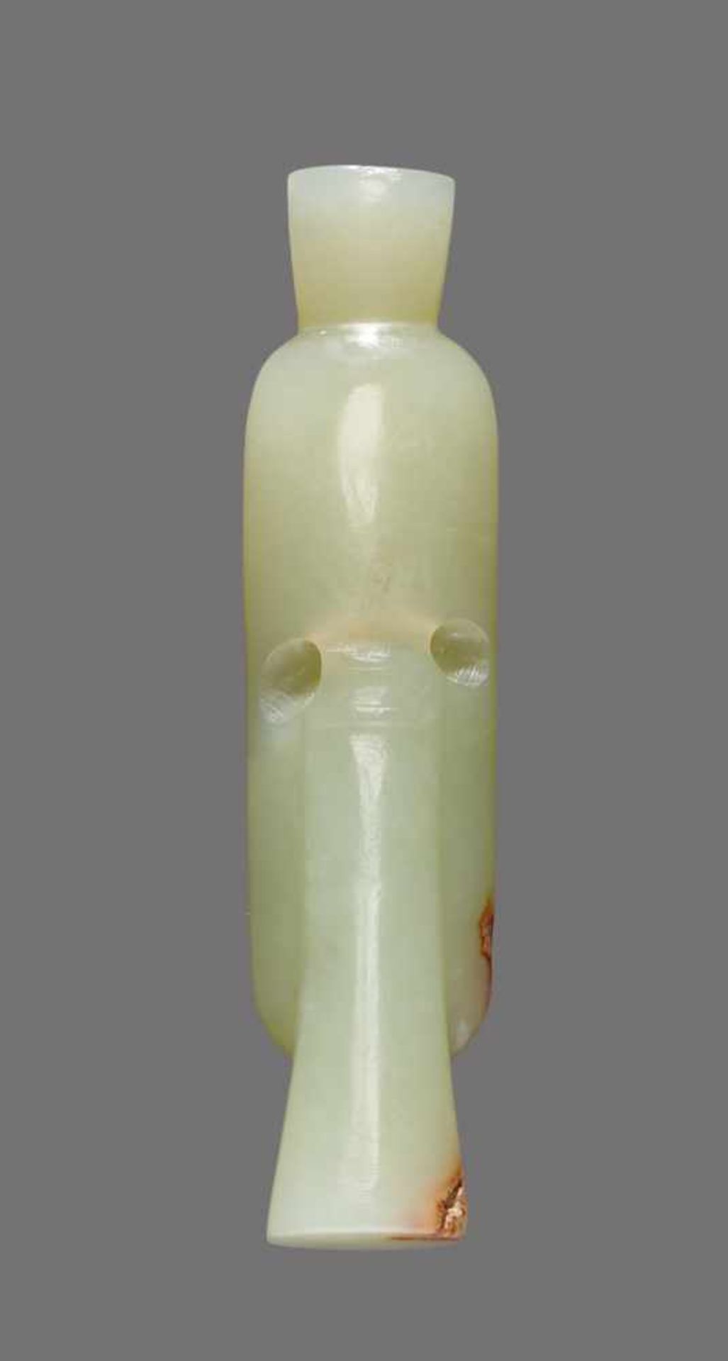 AN ELEGANT MINIATURE FIGURINE OF A STANDING MAN IN HIGHLY POLISHED PALE GREEN JADE Jade. China, - Image 2 of 9