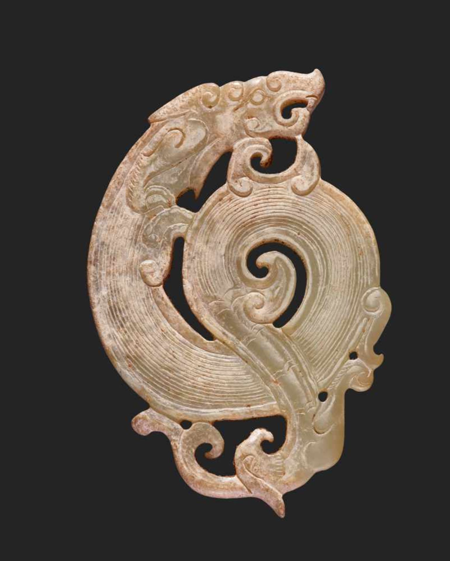 A WELL-DETAILED CARVING OF A DRAGON AND A PHOENIX IN PALE GREEN JADE Jade. China, Late Eastern Zhou, - Bild 3 aus 10