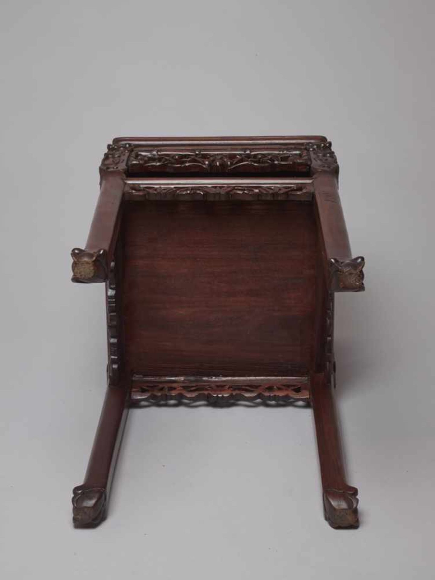 A FINELY CARVED SQUARE WOODEN TWO-STOREY HIGH TABLE, QING DYNASTY Made of several jointed pieces - Image 6 of 7