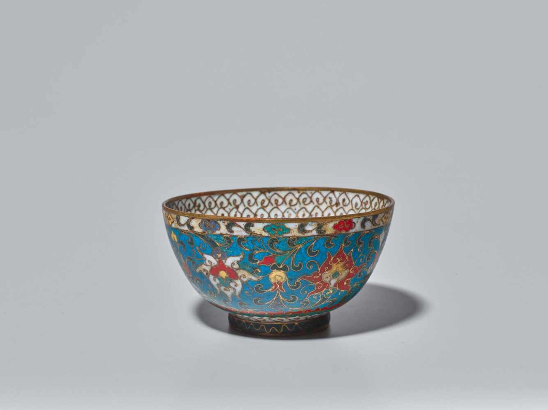 A CLOISONNE ENAMEL ‘LOTUS’ BOWL, MING DYNASTY, 16TH CENTURY The bronze bowl with gilt rims and - Image 7 of 7