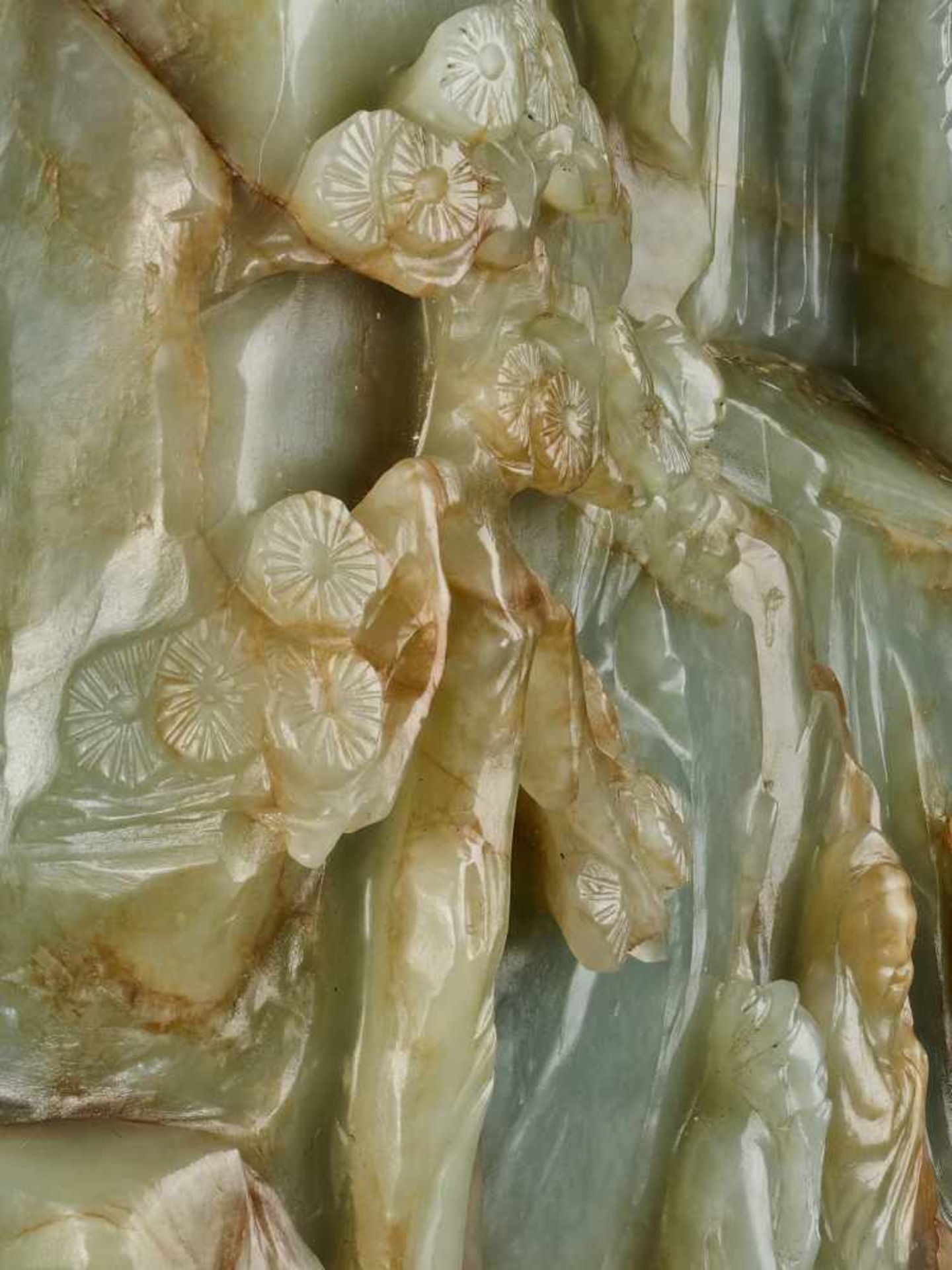 A SUPERB AND VERY LARGE CELADON AND RUSSET ‘SEVEN IMMORTALS’ JADE MOUNTAIN, 17th – 18th CENTURY - Image 16 of 24
