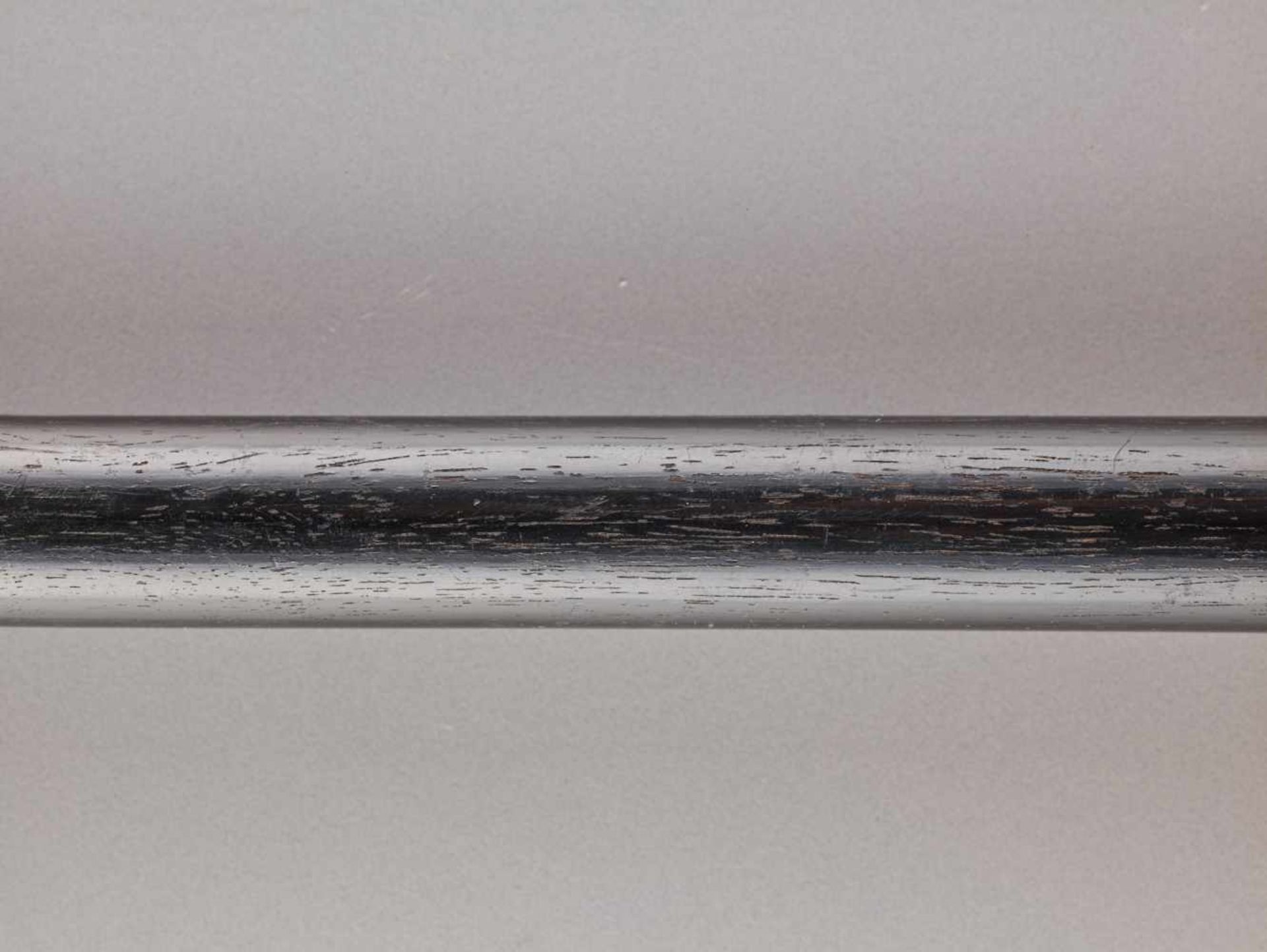 A SILVER ‘DRAGON’ WALKING CANE, QING DYNASTY The shaft is made of black hardwood (possibly zitan), - Image 7 of 7
