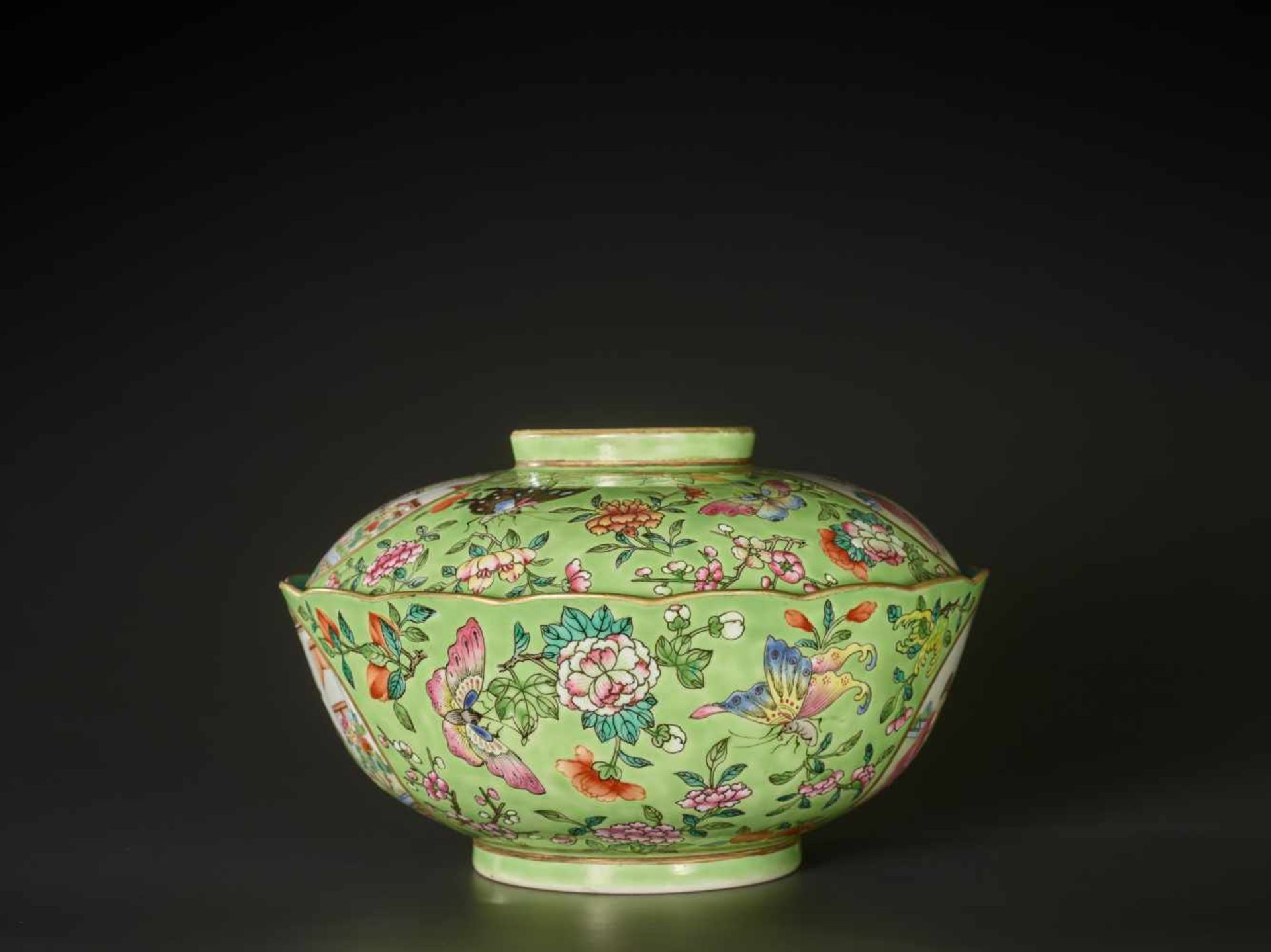 A RARE FAMILLE ROSE LIME-GROUND ‘MUDAN TING’ BOWL AND COVER, DAOGUANG Daoguang six-character seal - Image 9 of 20