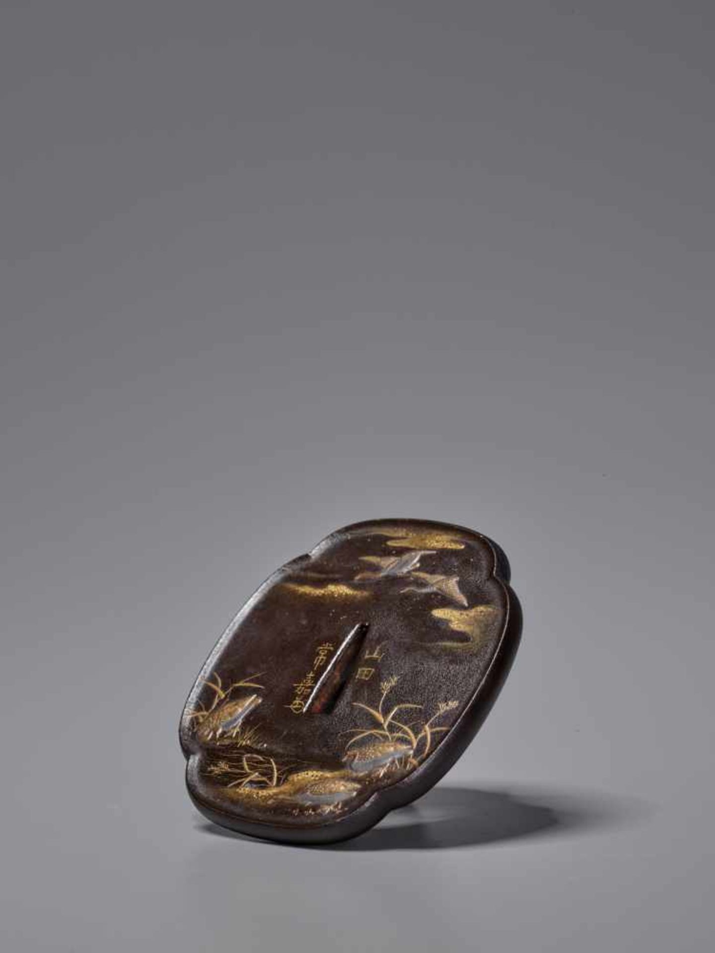 A RARE LACQUERED TSUBA WITH FULL MOON AND GEESE BY YAMADA TSUNEYOSHI Lacquered woodJapan, Edo period - Image 8 of 9