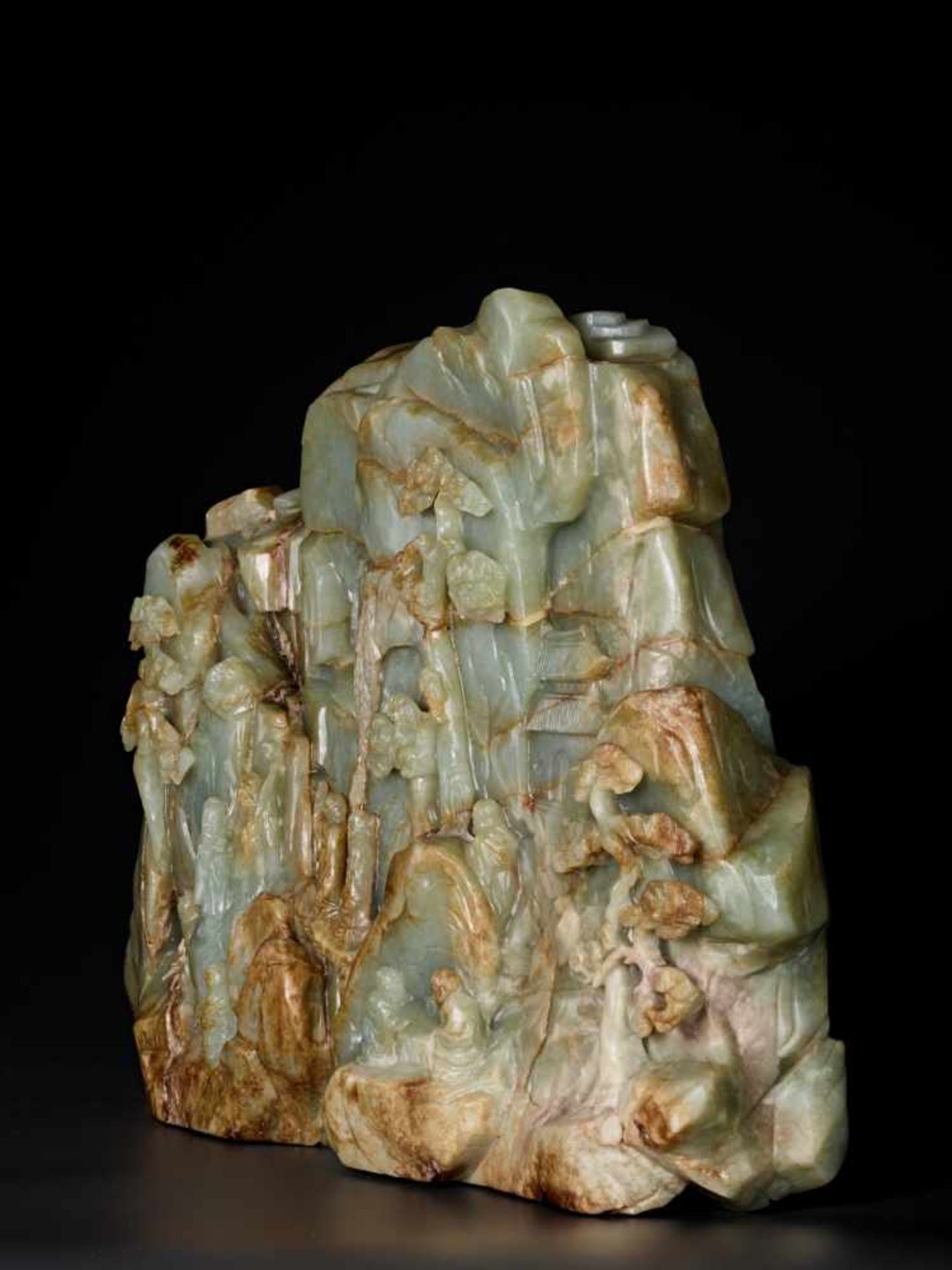 A SUPERB AND VERY LARGE CELADON AND RUSSET ‘SEVEN IMMORTALS’ JADE MOUNTAIN, 17th – 18th CENTURY - Image 22 of 24