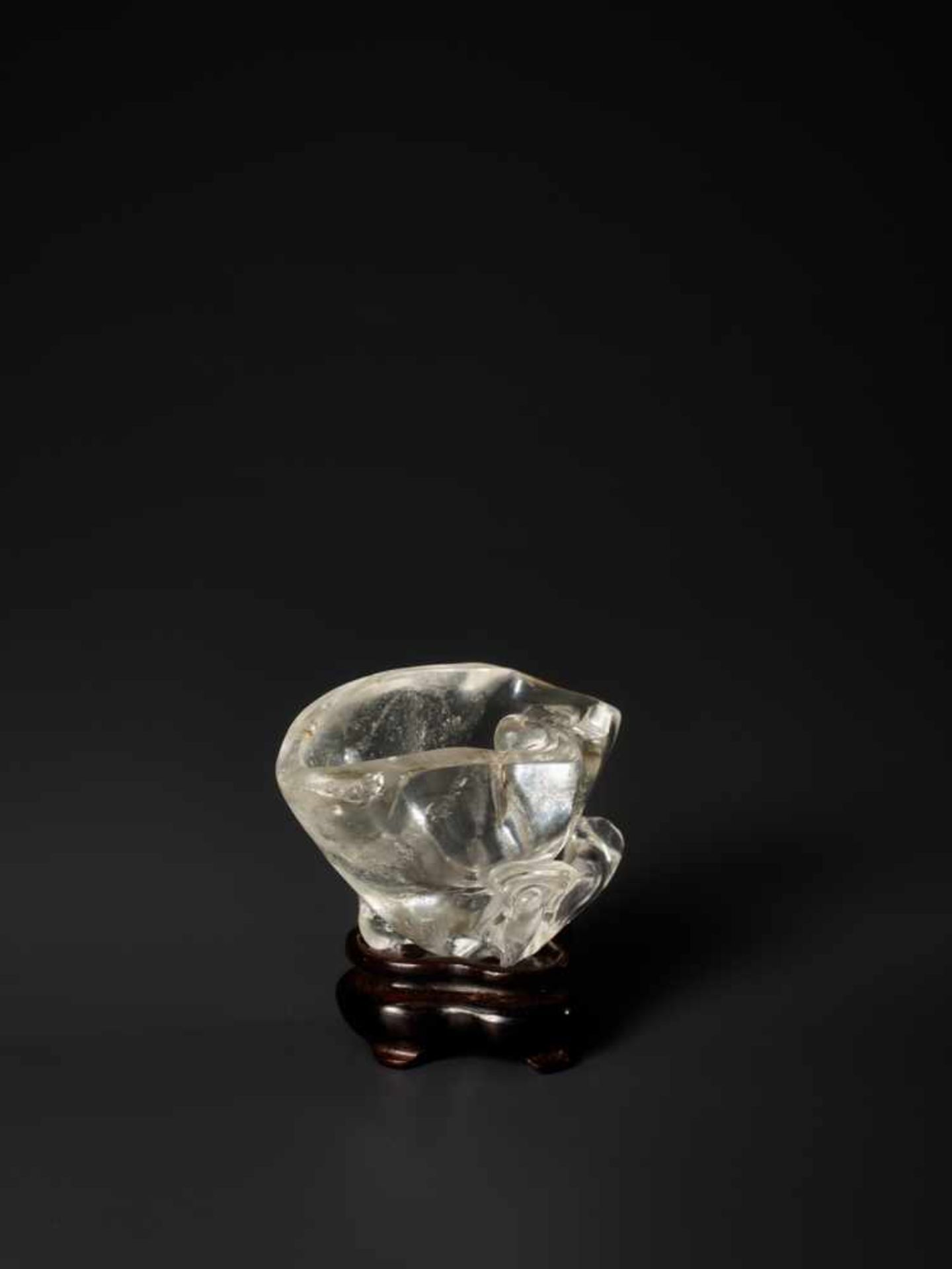 A ROCK CRYSTAL ‘LINGZHI’ BRUSH WASHER, QING DYNASTY The crystal of good purity with few natural - Image 11 of 12