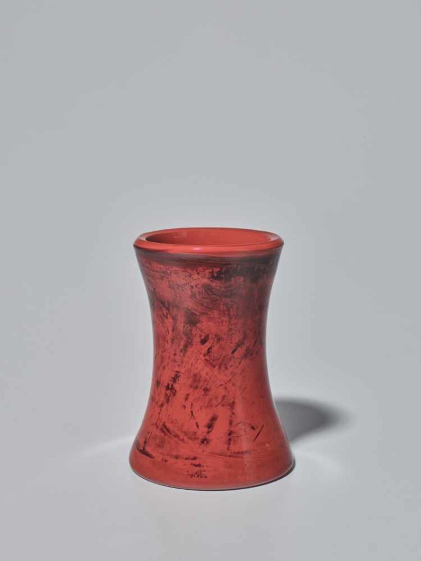 A ‘REALGAR’ IMITATION GLASS BRUSH POT, QING DYNASTY The tapered body rising from a flat base, the - Image 2 of 8