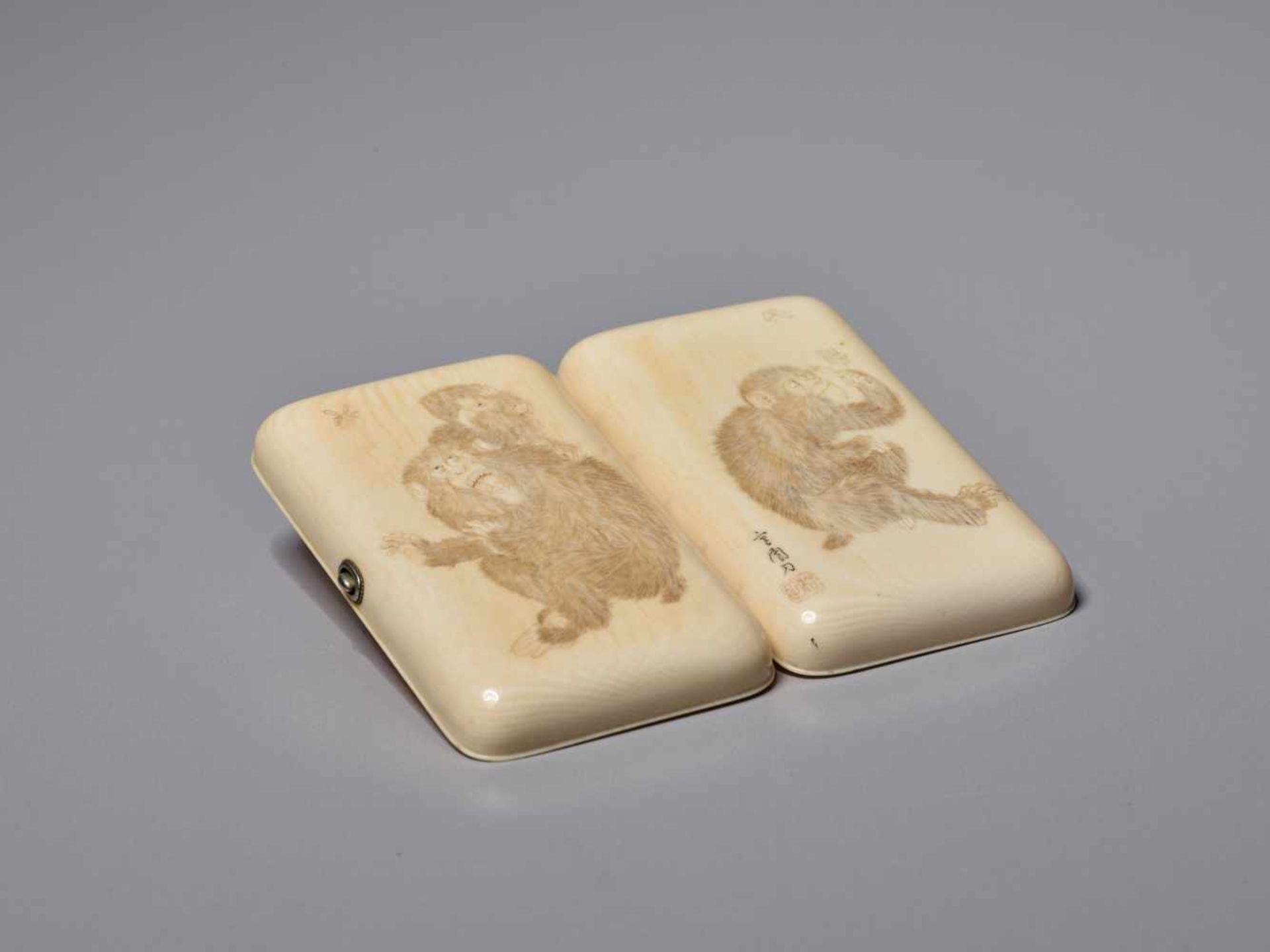 A FINE JAPANESE IVORY CIGARETTE CASE WITH MONKEYS IvoryJapan, Meiji period (1868 - 1912)A - Image 6 of 8