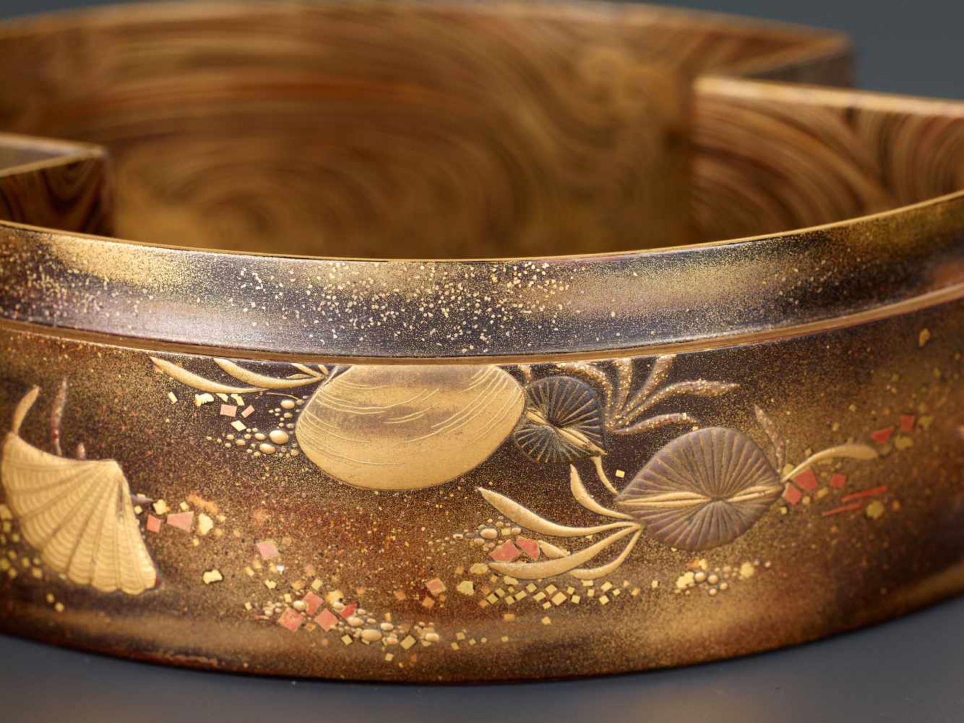 AN IMPORTANT AND MASTERFULLY EXECUTED JAPANESE LACQUER TEBAKO WITH MOUNT FUJI, DRAGON AND - Image 2 of 12