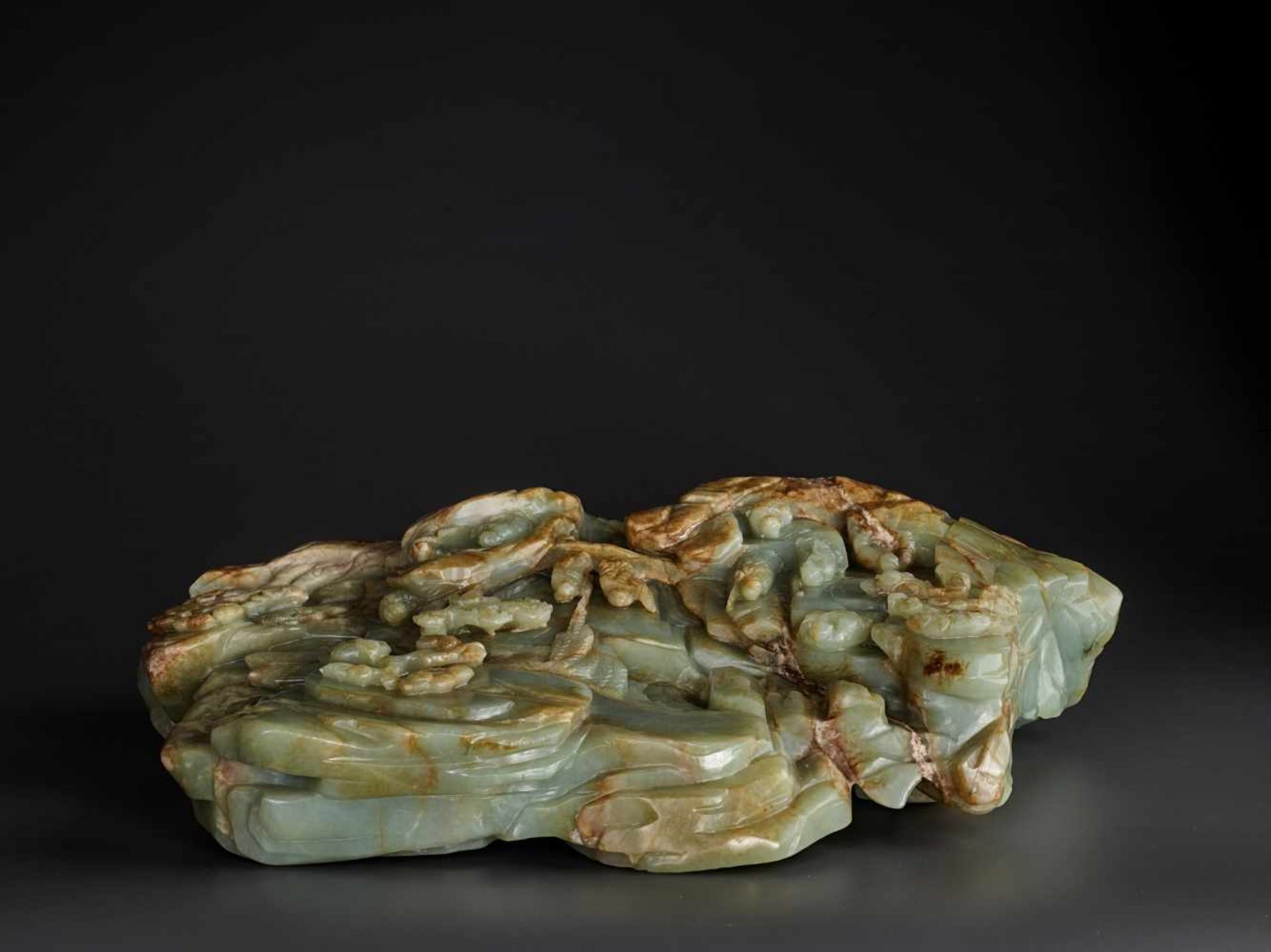 A SUPERB AND VERY LARGE CELADON AND RUSSET ‘SEVEN IMMORTALS’ JADE MOUNTAIN, 17th – 18th CENTURY - Image 24 of 24