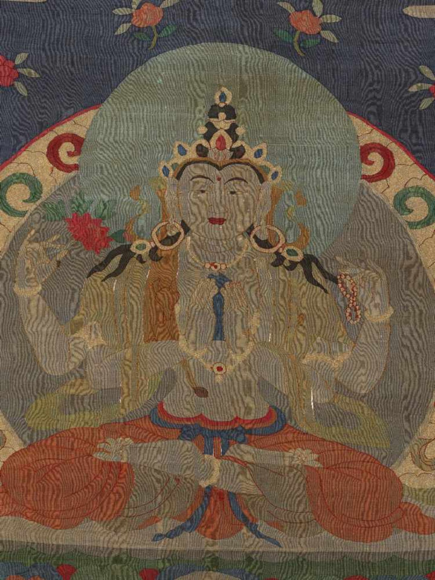 A VERY RARE SILK KESI THANGKA WITH AVALOKITESHVARA, 18th CENTURY Silk with Kesi weaving, silk and - Image 3 of 6