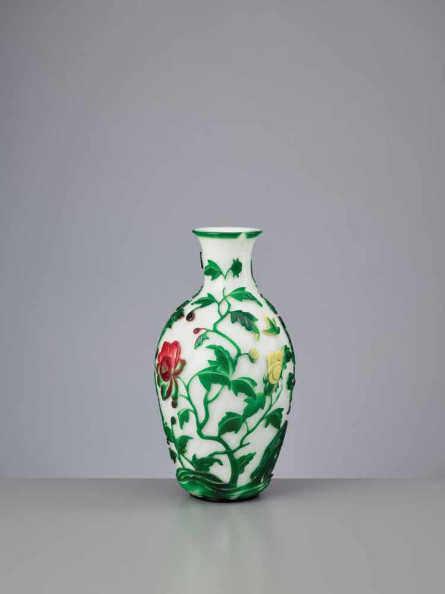 A FIVE-COLOR OVERLAY ‘PEONY’ GLASS VASE, TONGZHI MARK AND OF THE PERIOD The translucent overlay