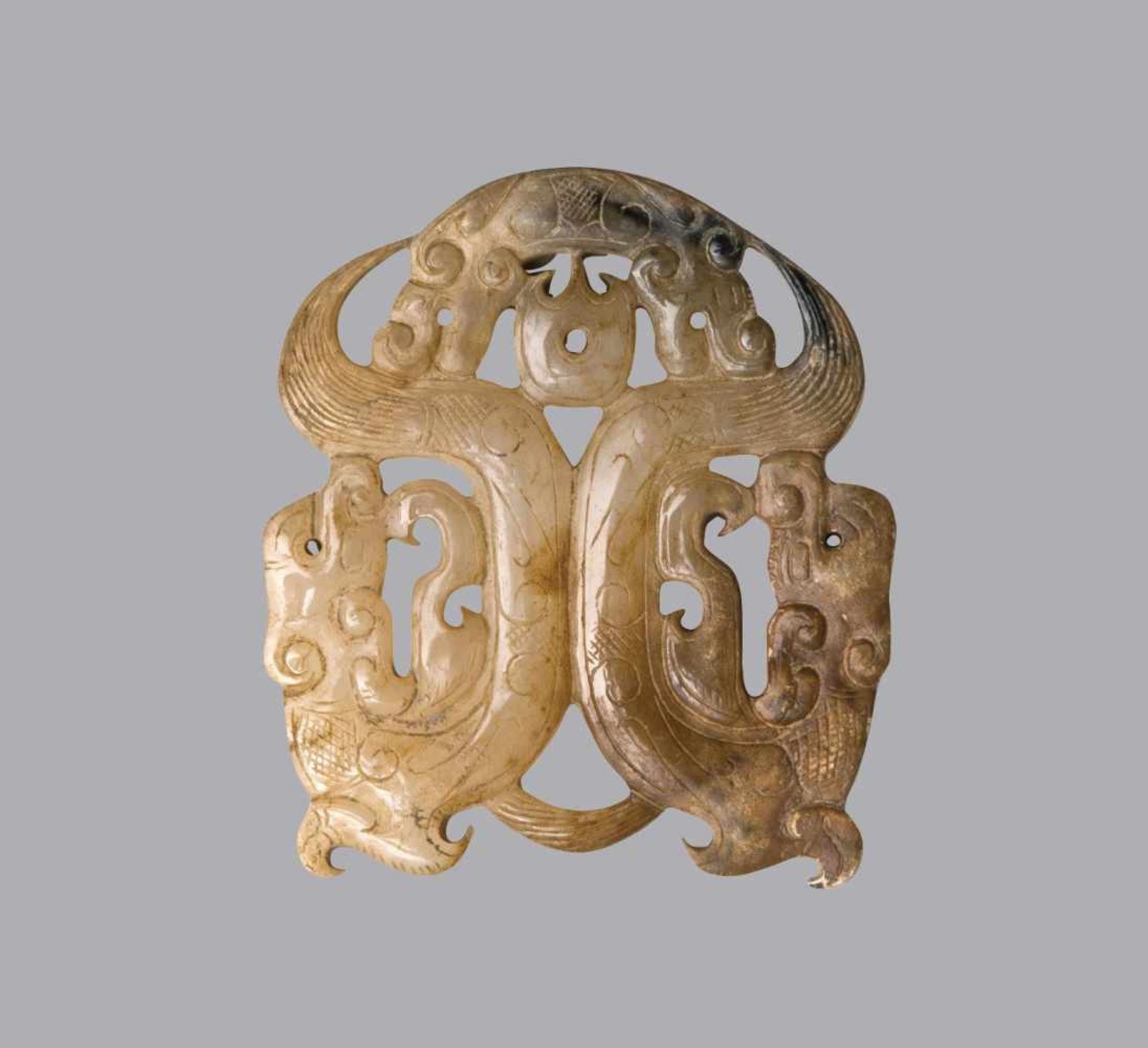 OPENWORK PENDANT WITH DRAGONS This jade is published in Filippo Salviati 4000 YEARS OF CHINESE