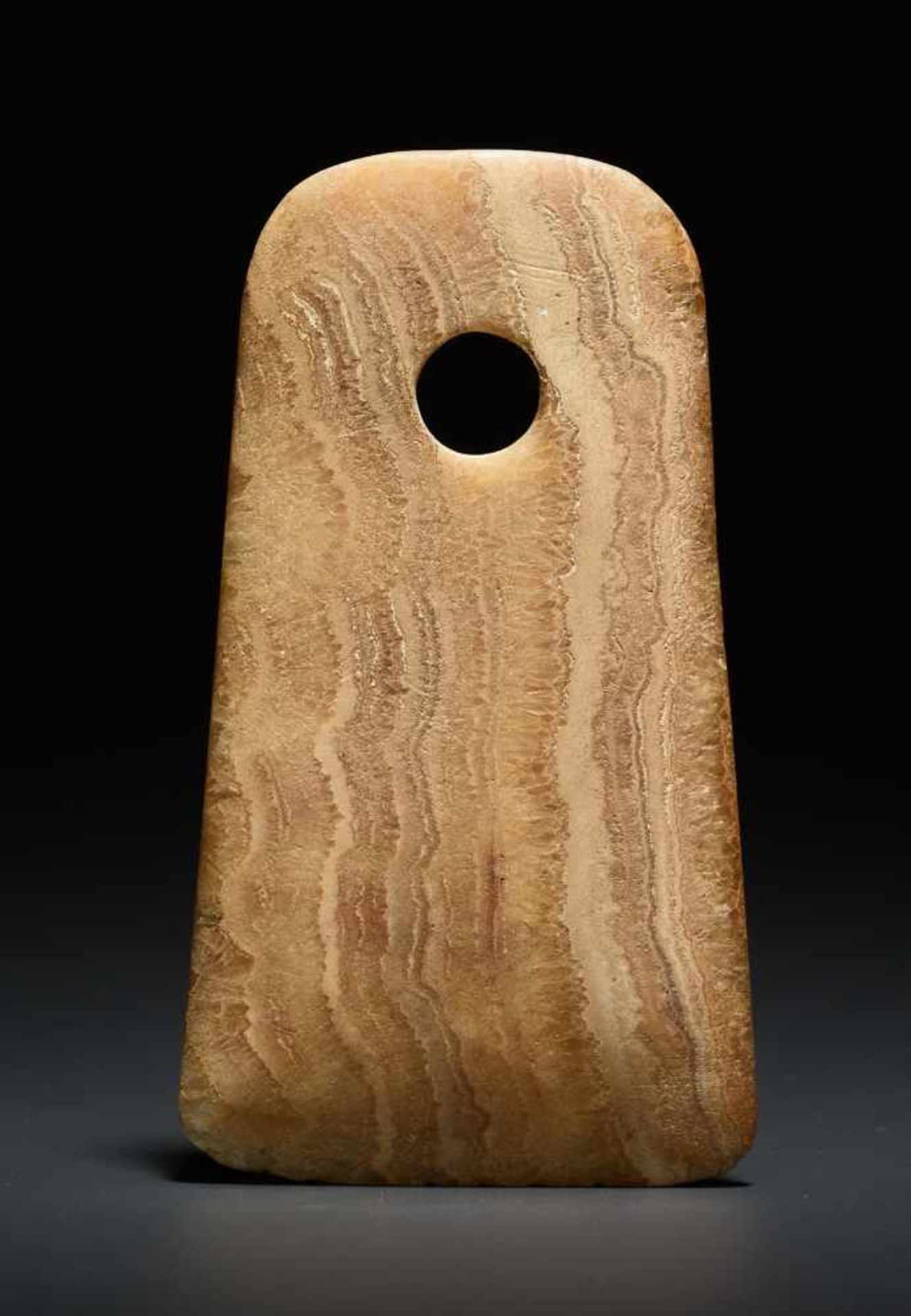 AXE-SHAPED PENDANT This jade is published in Filippo Salviati 4000 YEARS OF CHINESE ARCHAIC JADES - Image 2 of 4