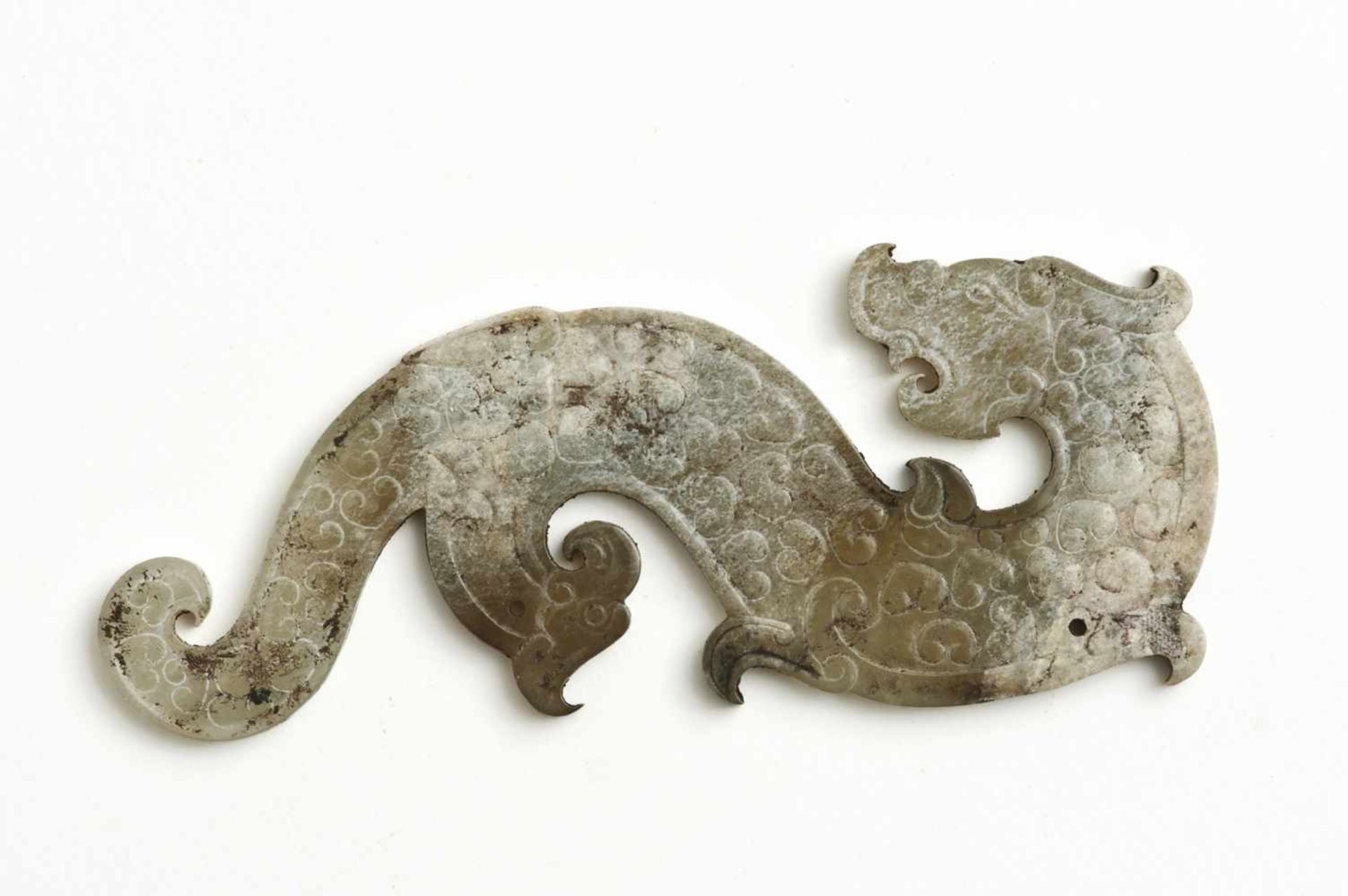 PENDANT SHAPED AS A DRAGON AND A PHOENIX This jade is published in Filippo Salviati 4000 YEARS OF - Image 2 of 4