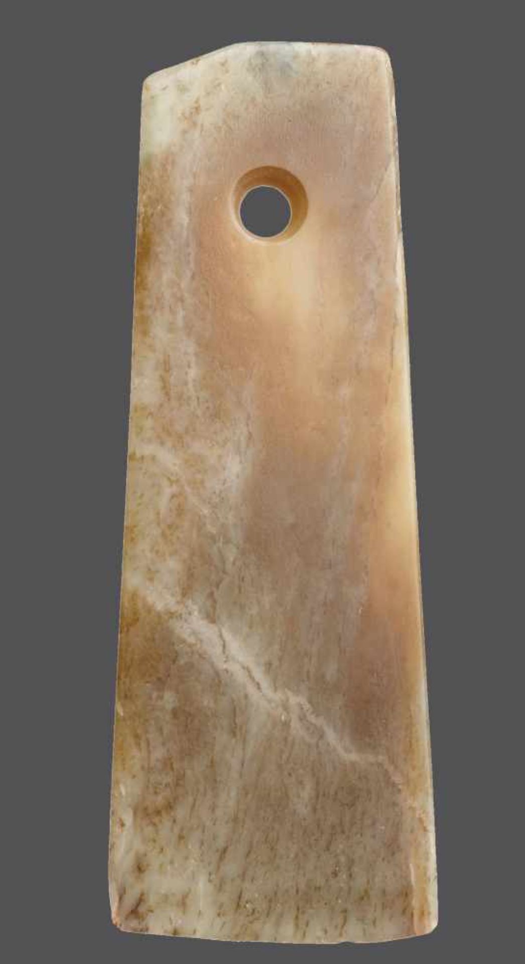 FU AXE This jade is published in Filippo Salviati 4000 YEARS OF CHINESE ARCHAIC JADES Edition Zacke,