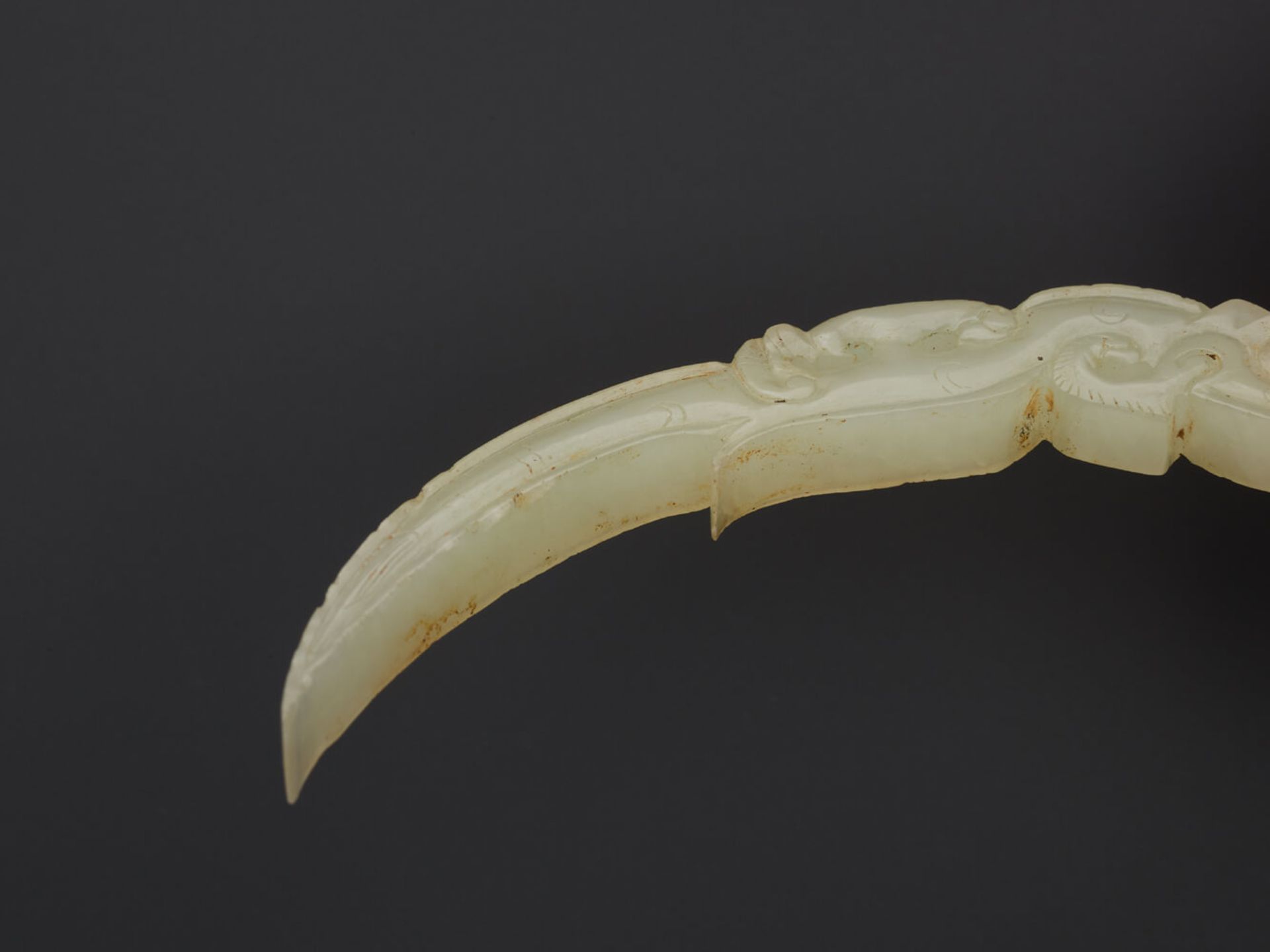 DRAGON-SHAPED XI OR “KNOT-OPENER” This jade is published in Filippo Salviati 4000 YEARS OF CHINESE - Image 8 of 8