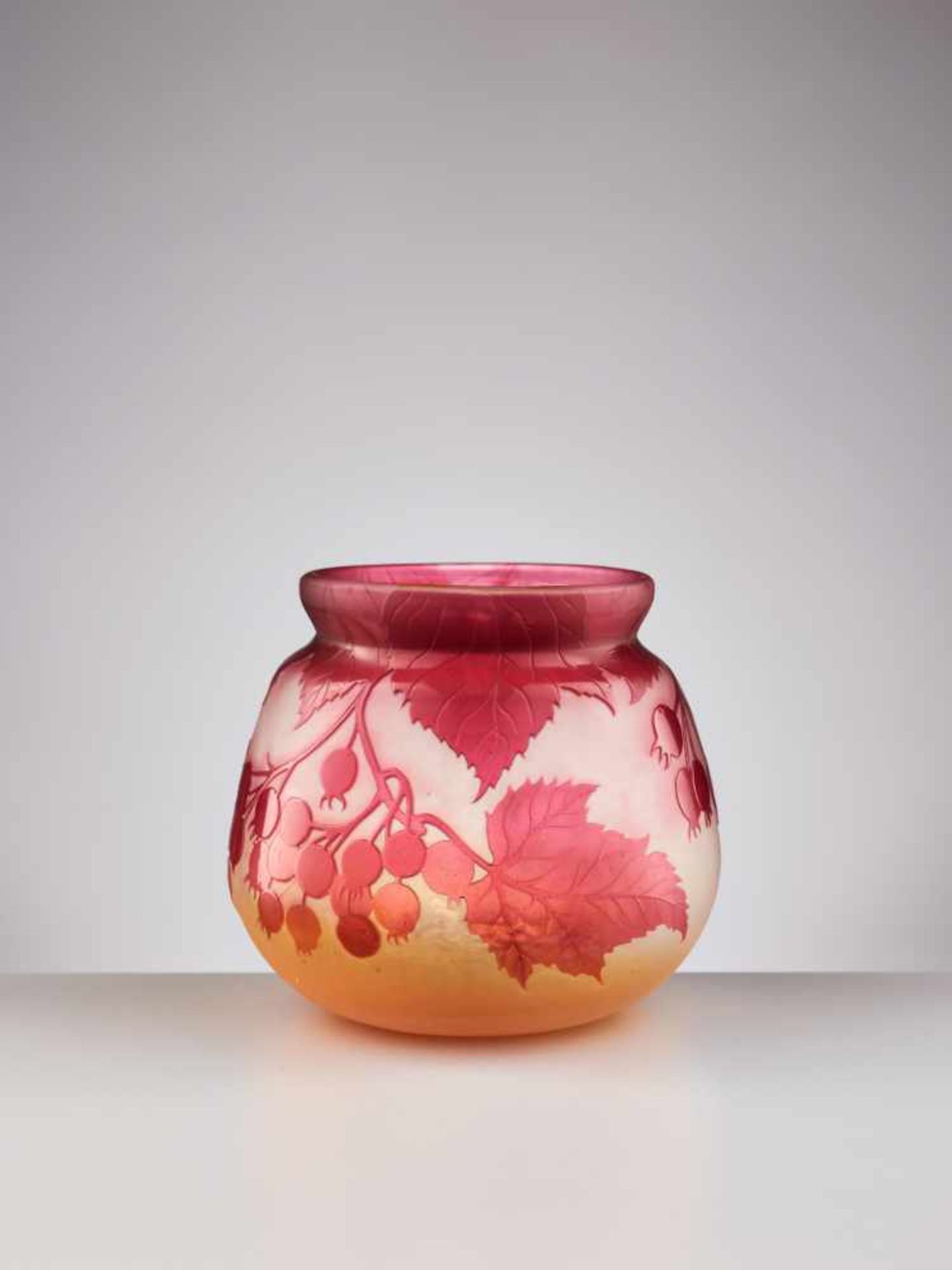 ÉMILE GALLÉ (1846-1904), CAMEO GLASS VASE WITH ROSE HIPSÉmile Gallé (1846-1904), NancyMultilayered